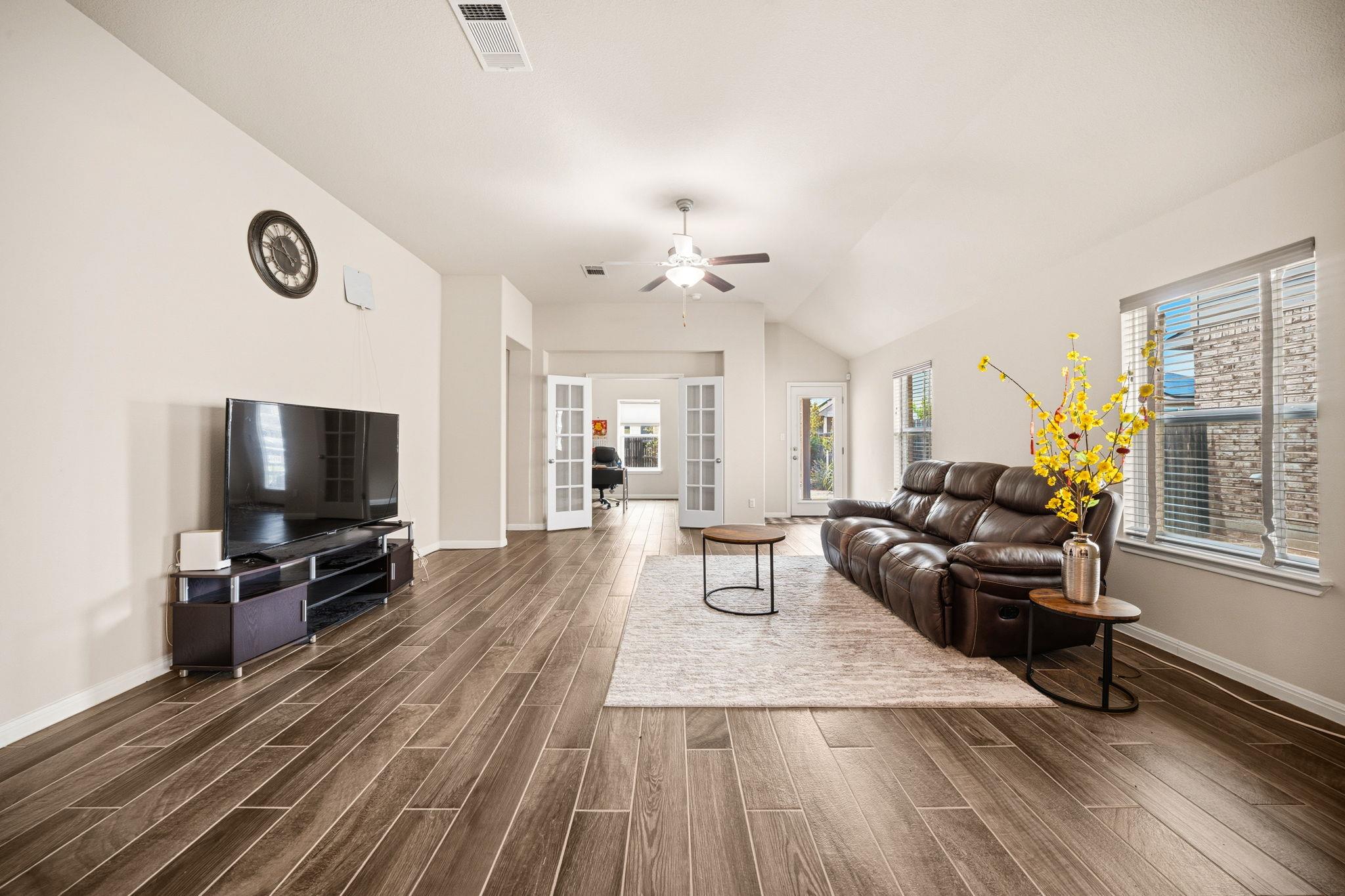 19024  Scoria Dr, photo 3
