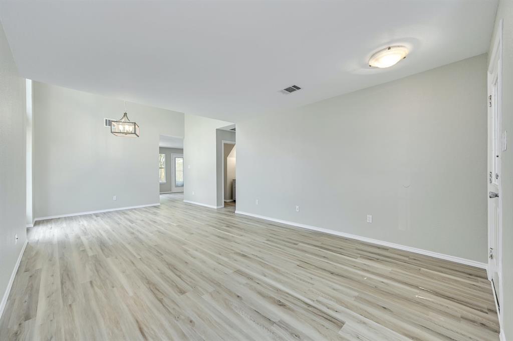 15316  Ecorio Dr, photo 7