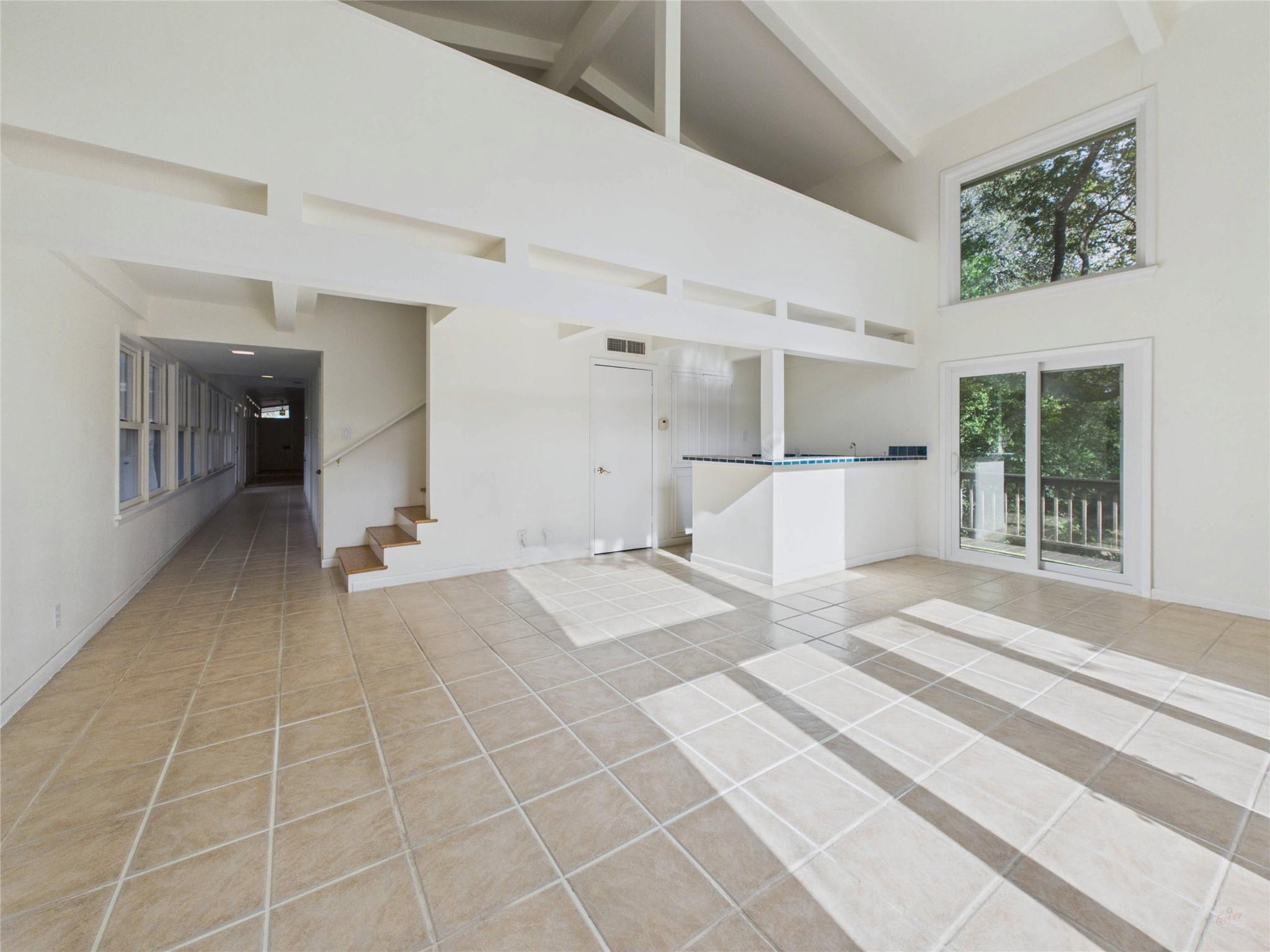 1202  Belmont Pkwy, photo 7