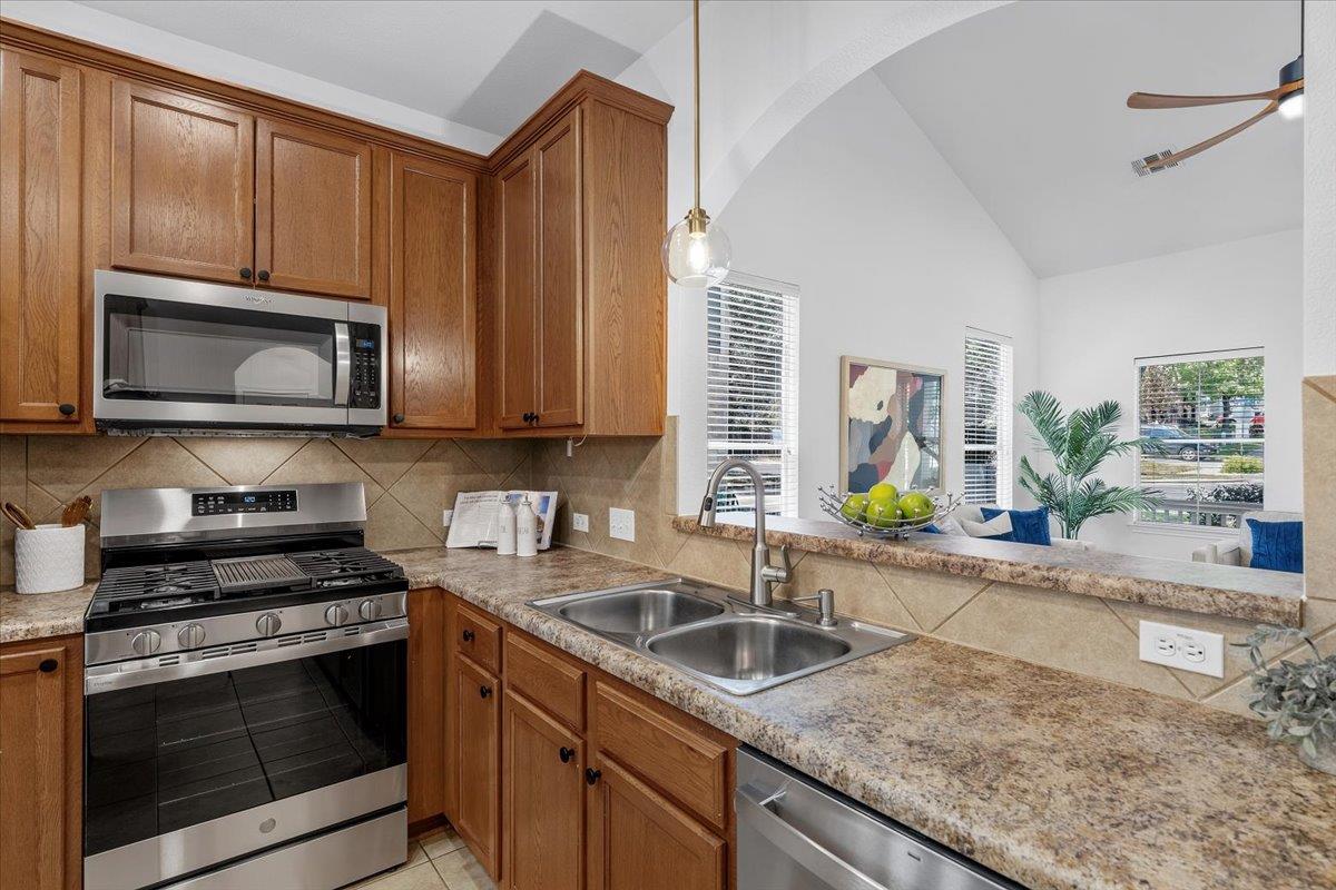 10315  Marietta Dr, photo 7