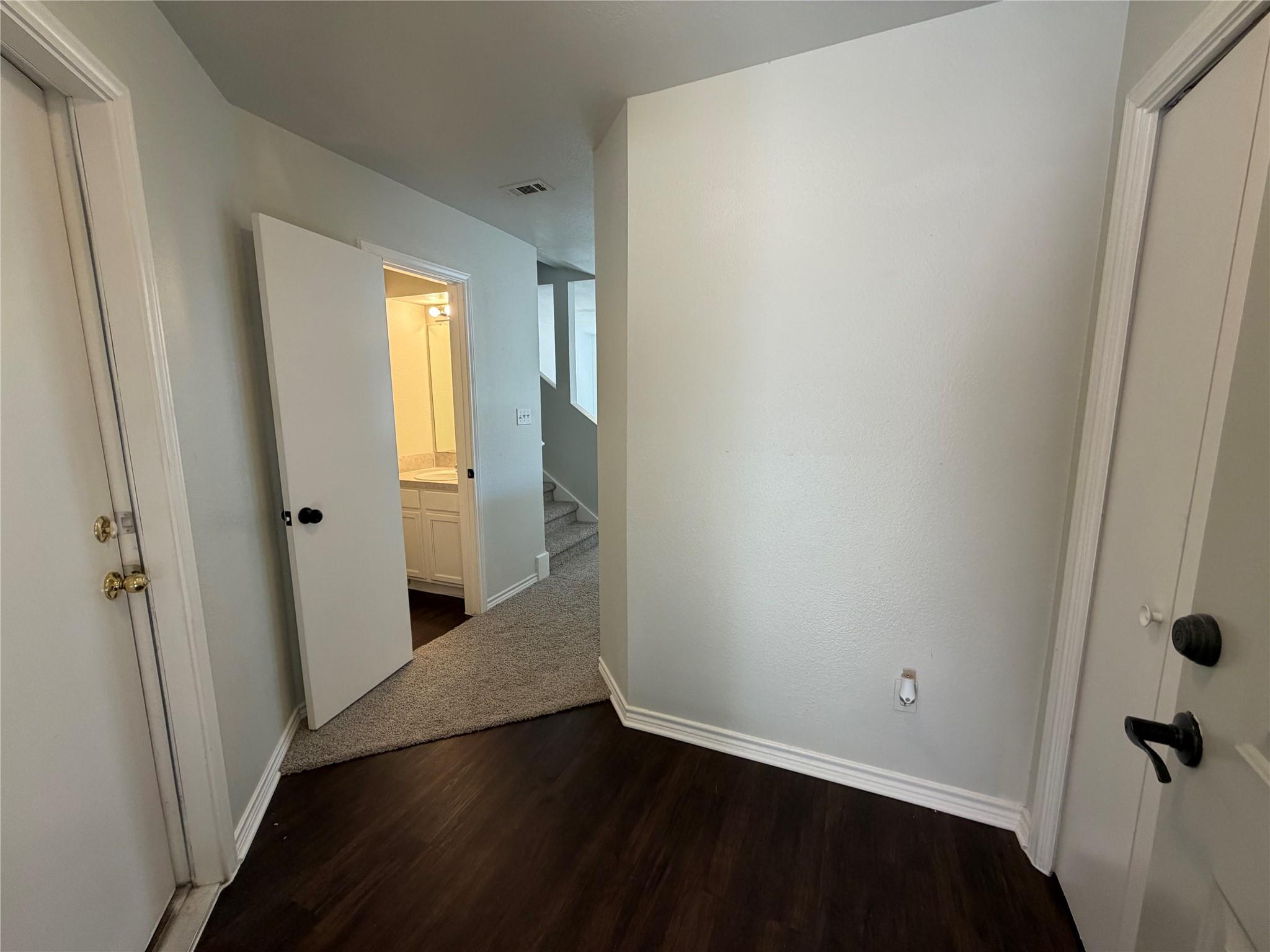 1555  Parkfield Cir, photo 12