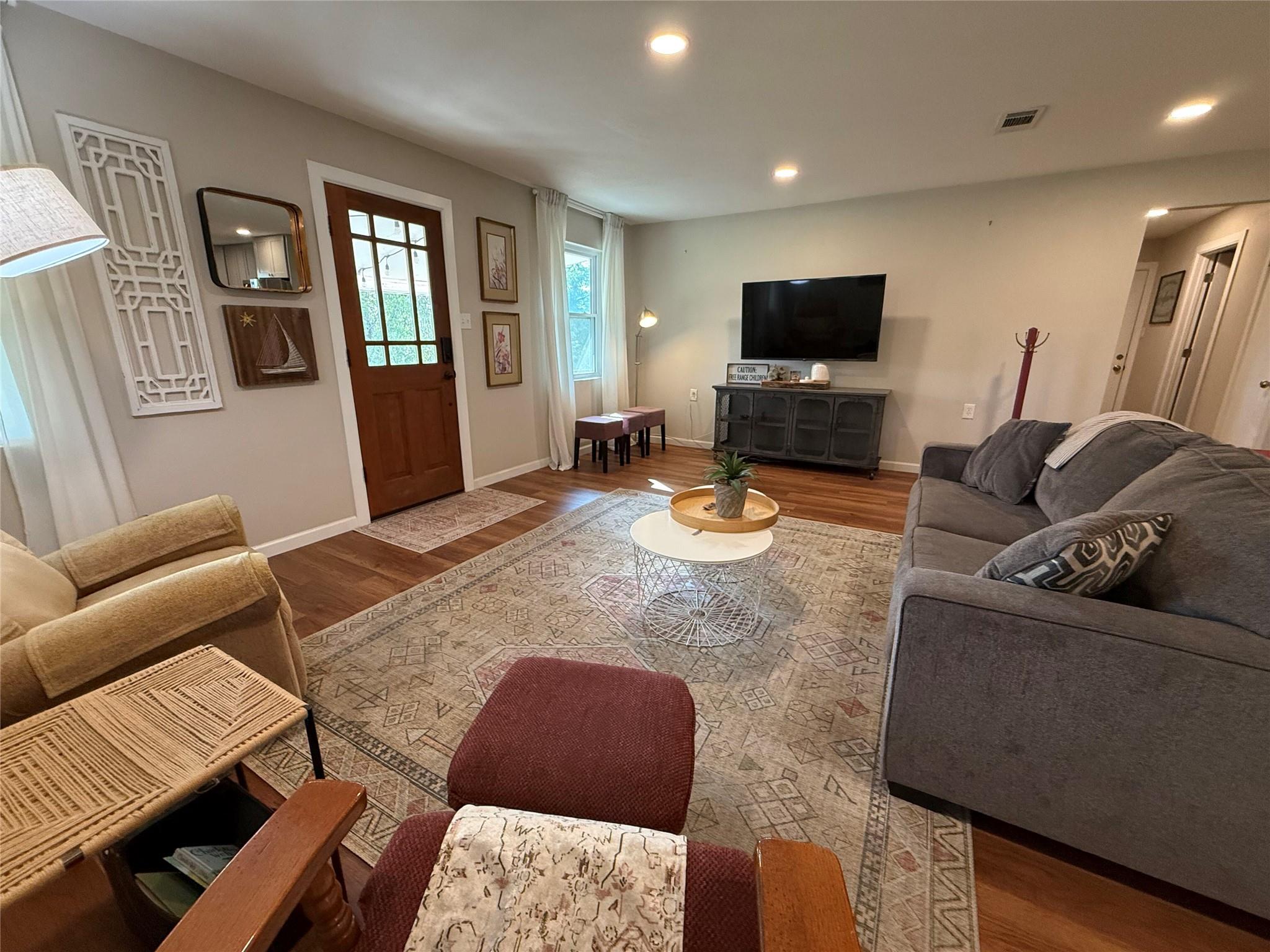10201  Womack Dr, photo 4