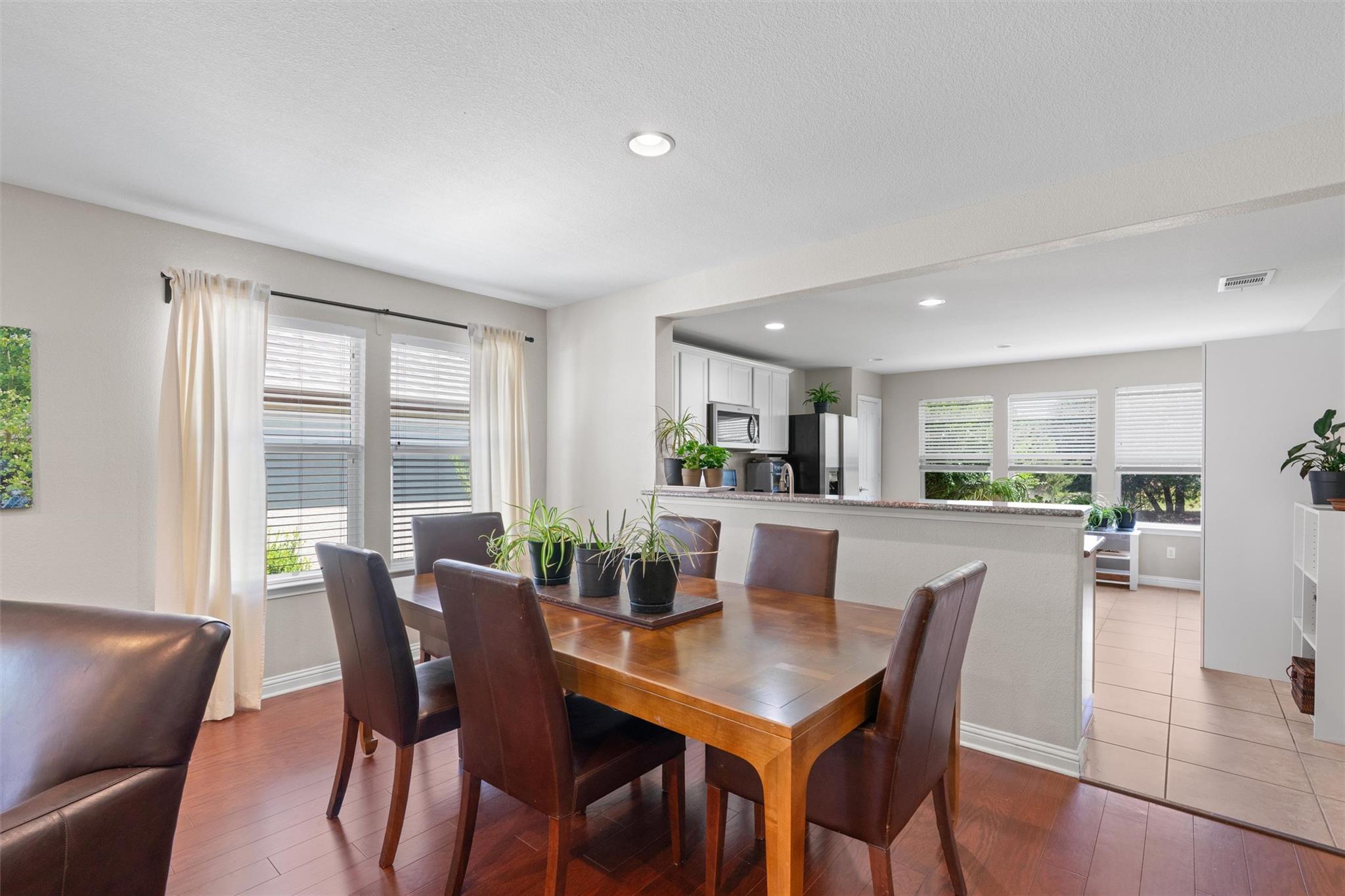 323  Salado Creek Ln, photo 9