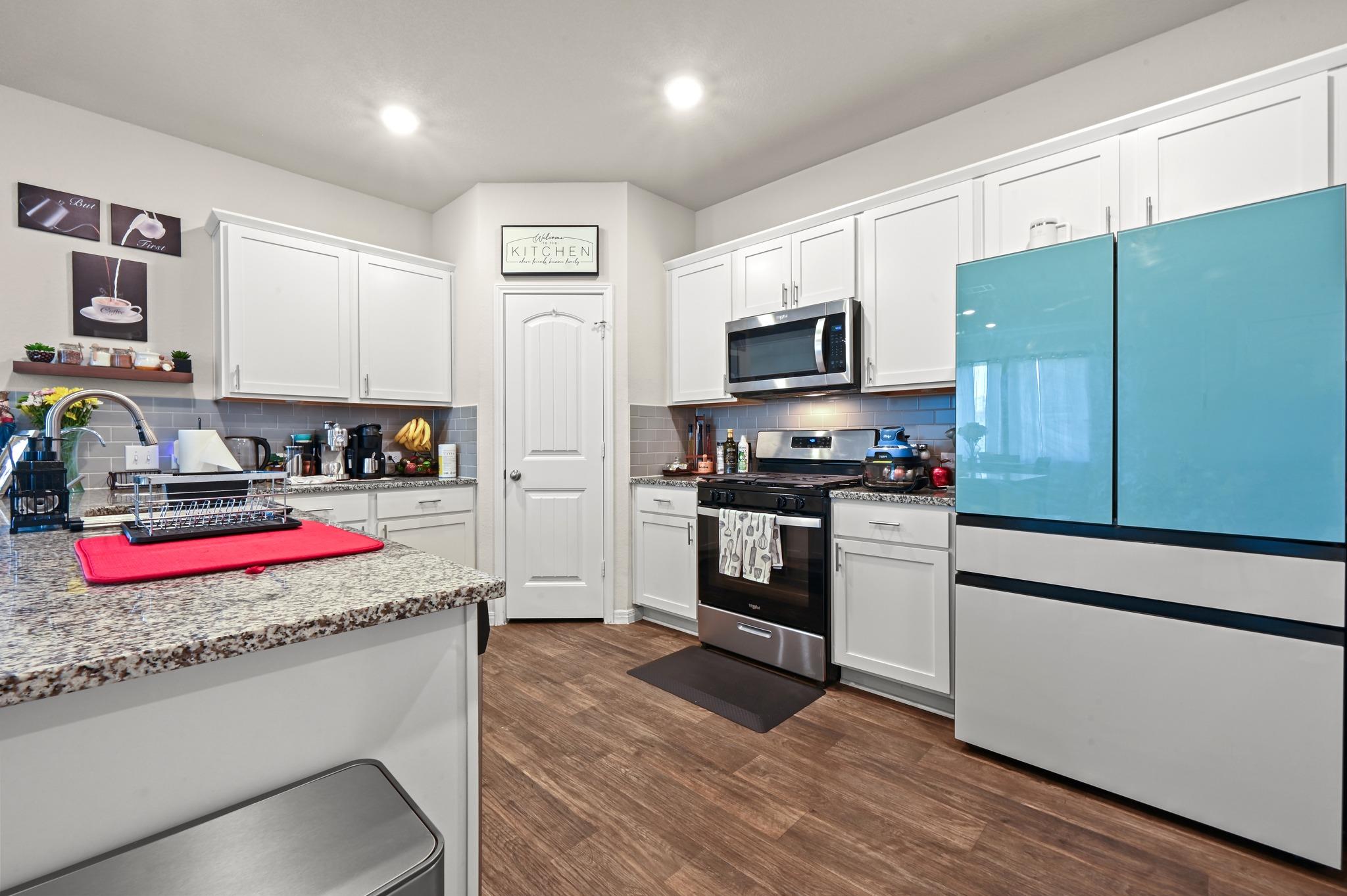 201  Connor Ln, photo 7