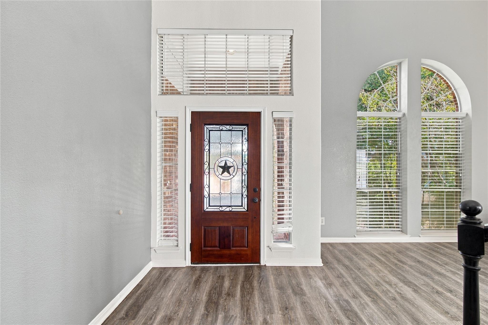 910  Point Run Dr, photo 9