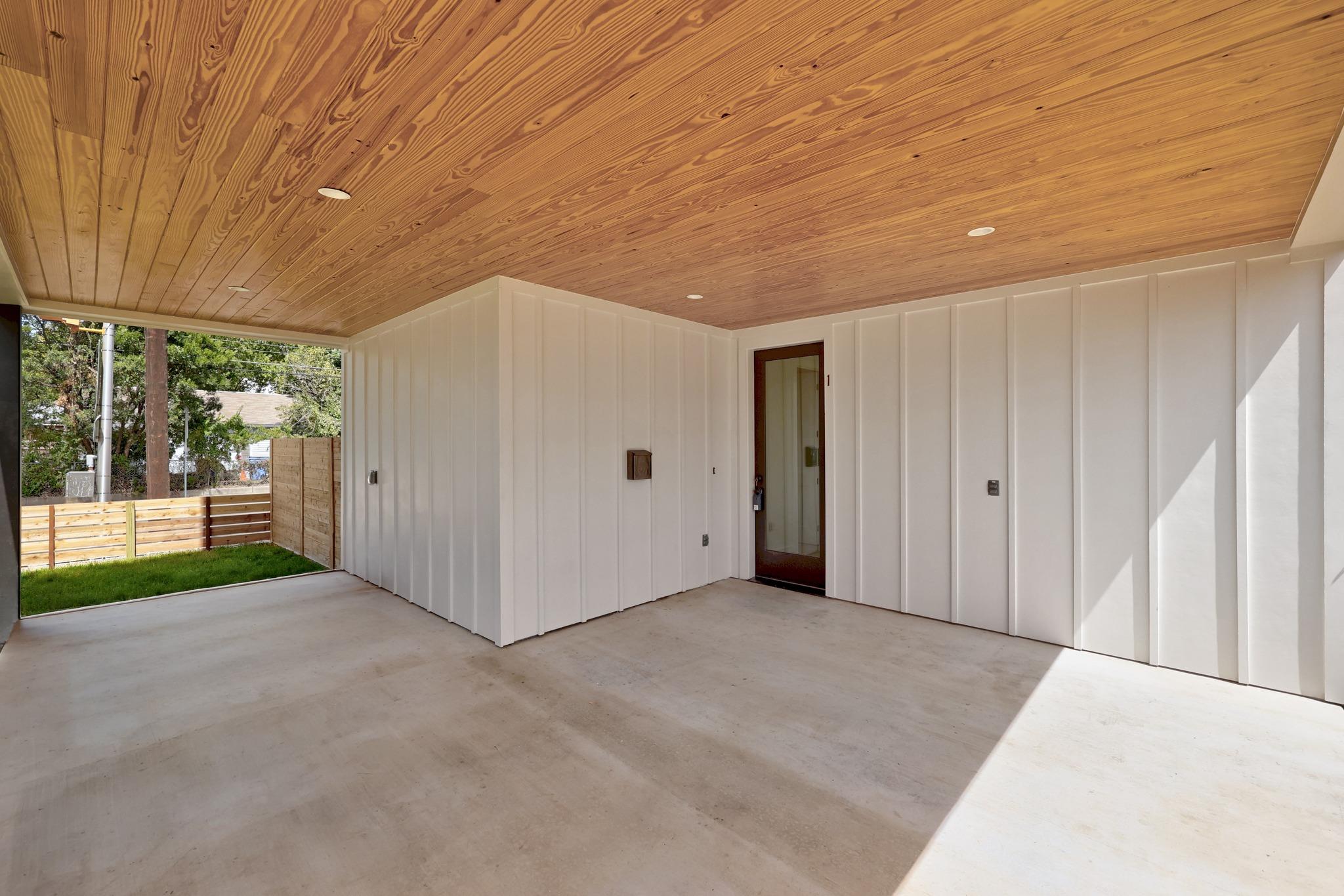 301 N Pleasant Valley Rd  #1, photo 3