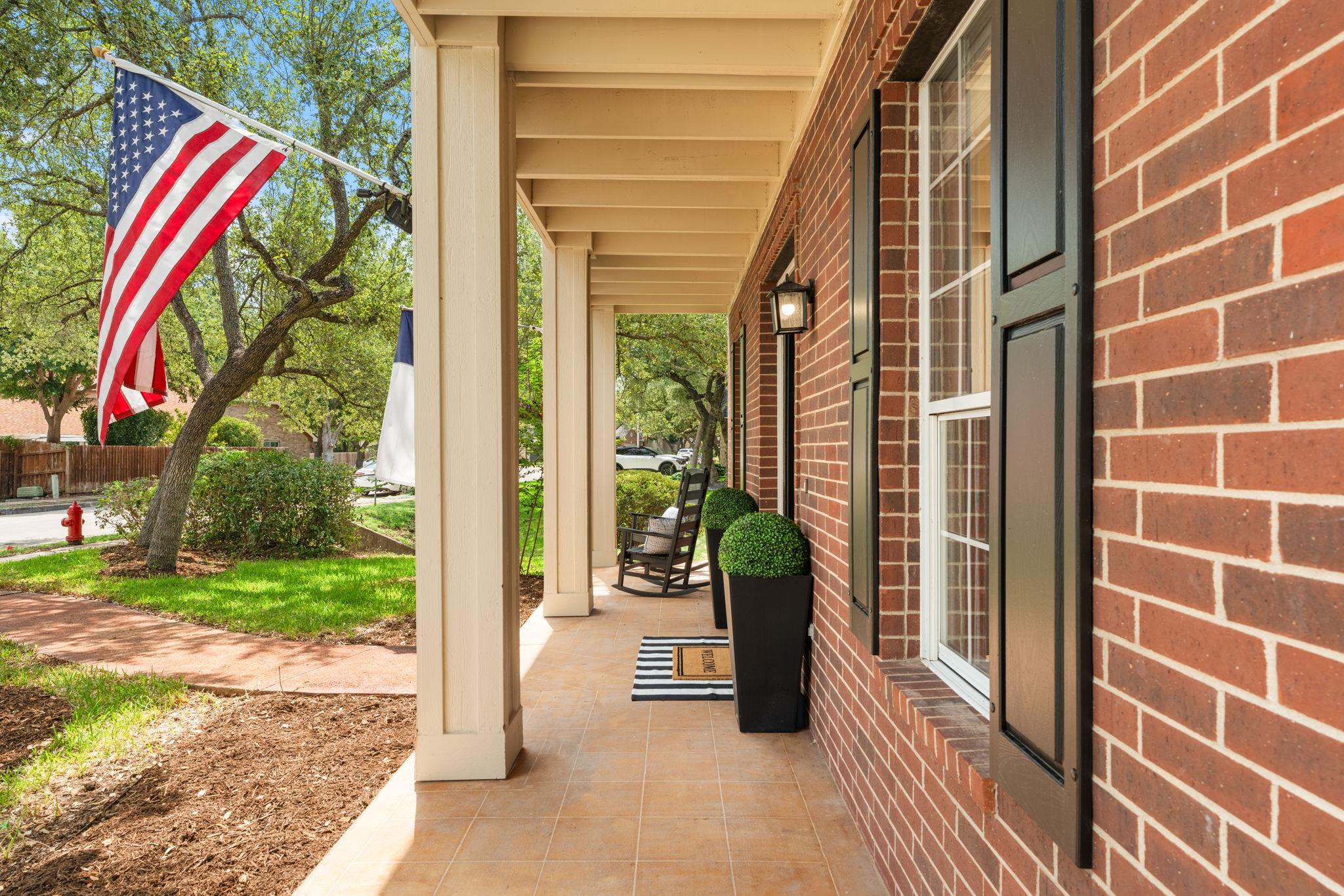2307  Sharon Dr, photo 2