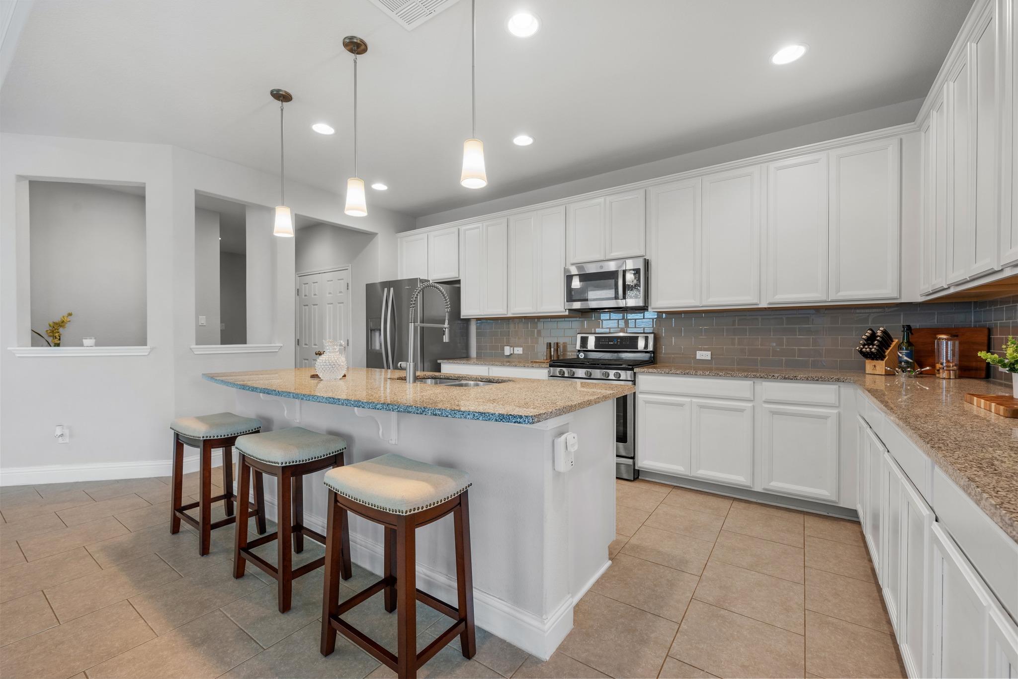 5817  Minerva Cv, photo 12