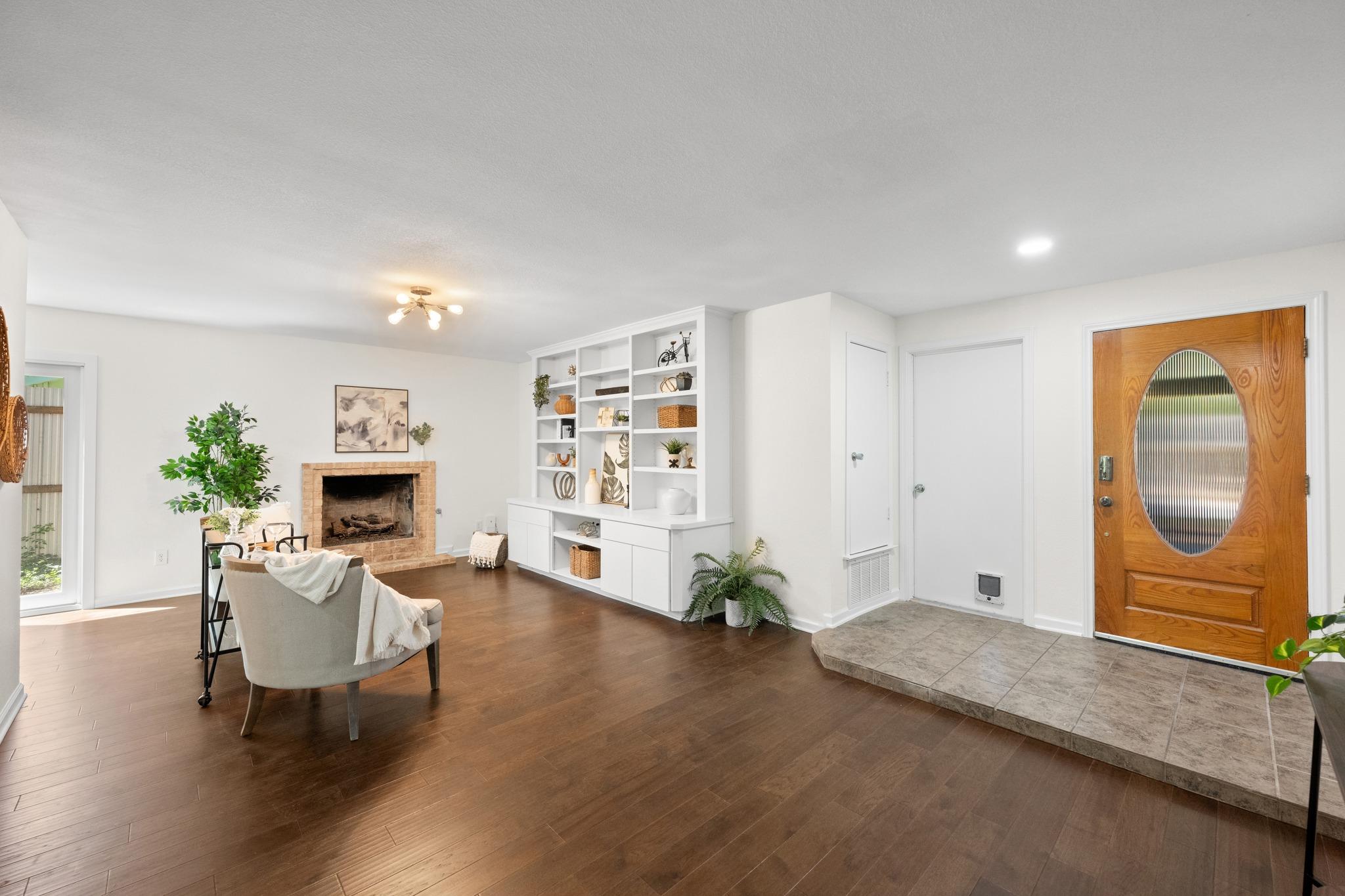 5109  Fort Mason Dr, photo 11