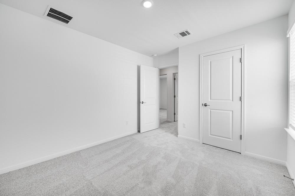 207  Crumpton Way, photo 11