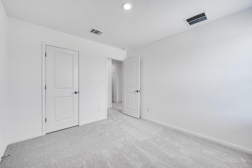 207  Crumpton Way, photo 12