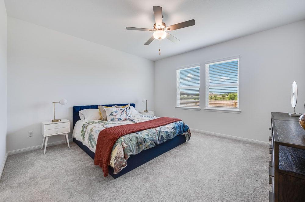 207  Crumpton Way, photo 4