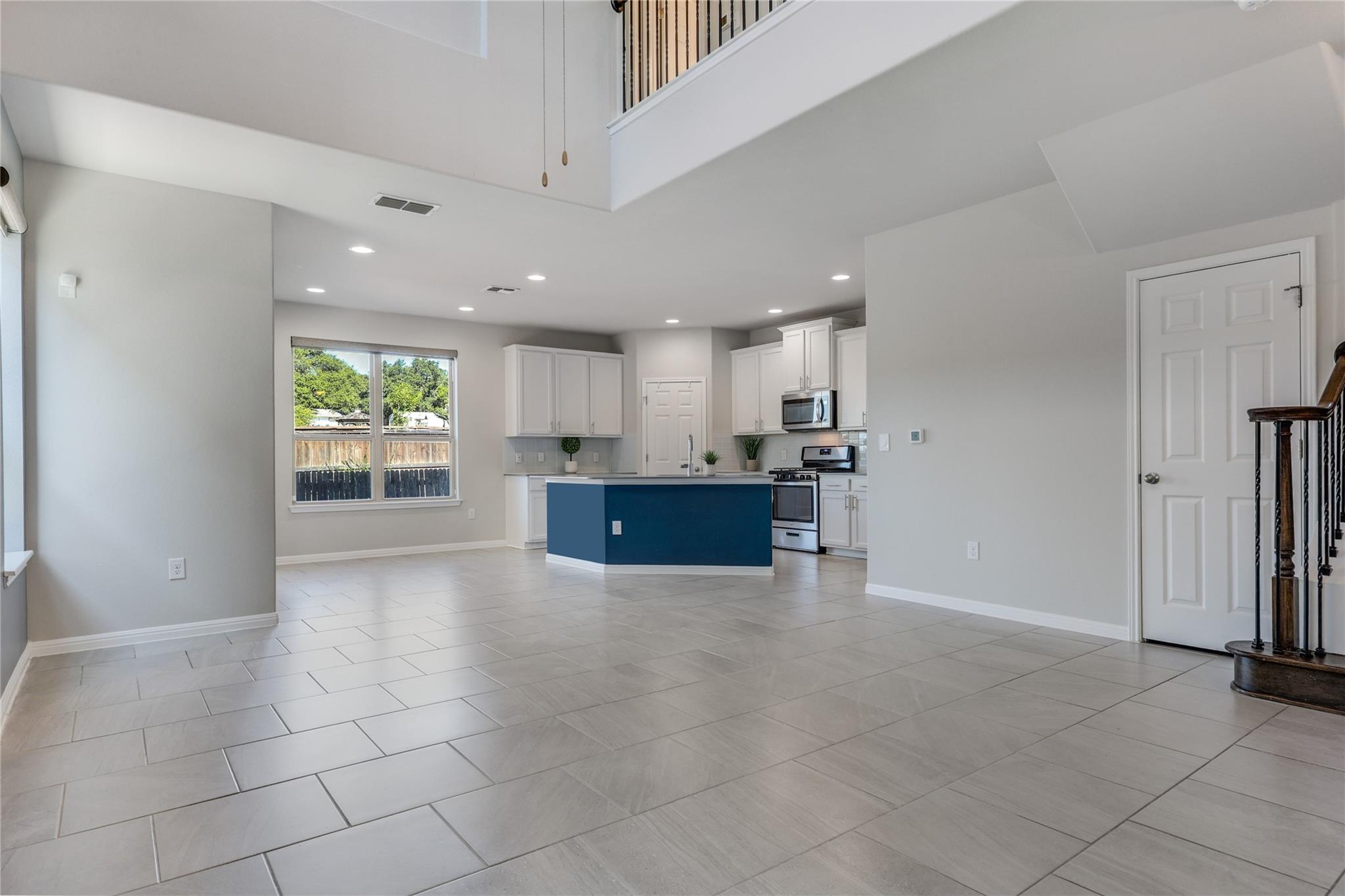 913  Boatswain Way  #195, photo 2