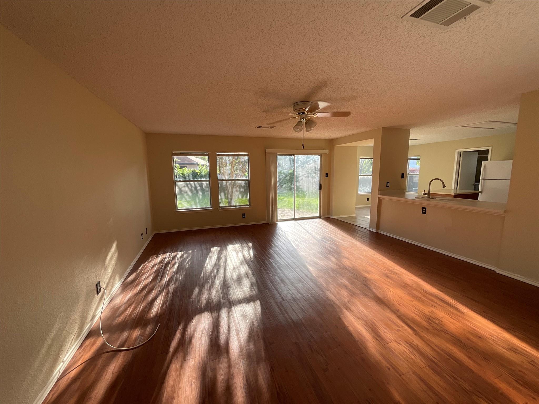 1172  Southern Pl, photo 6