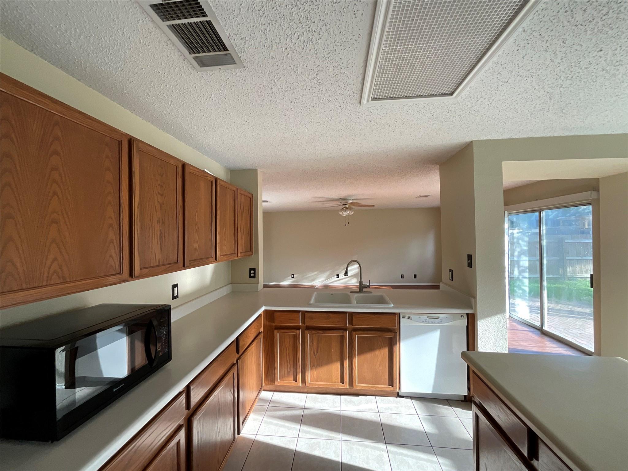 1172  Southern Pl, photo 10