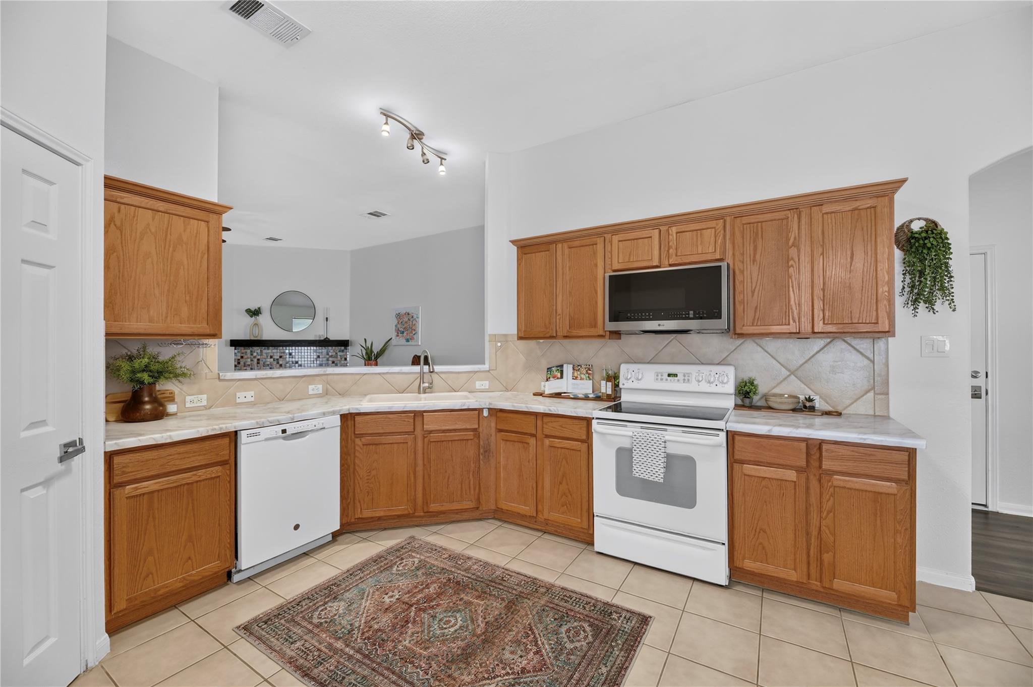 9213  Grant Forest Dr, photo 11