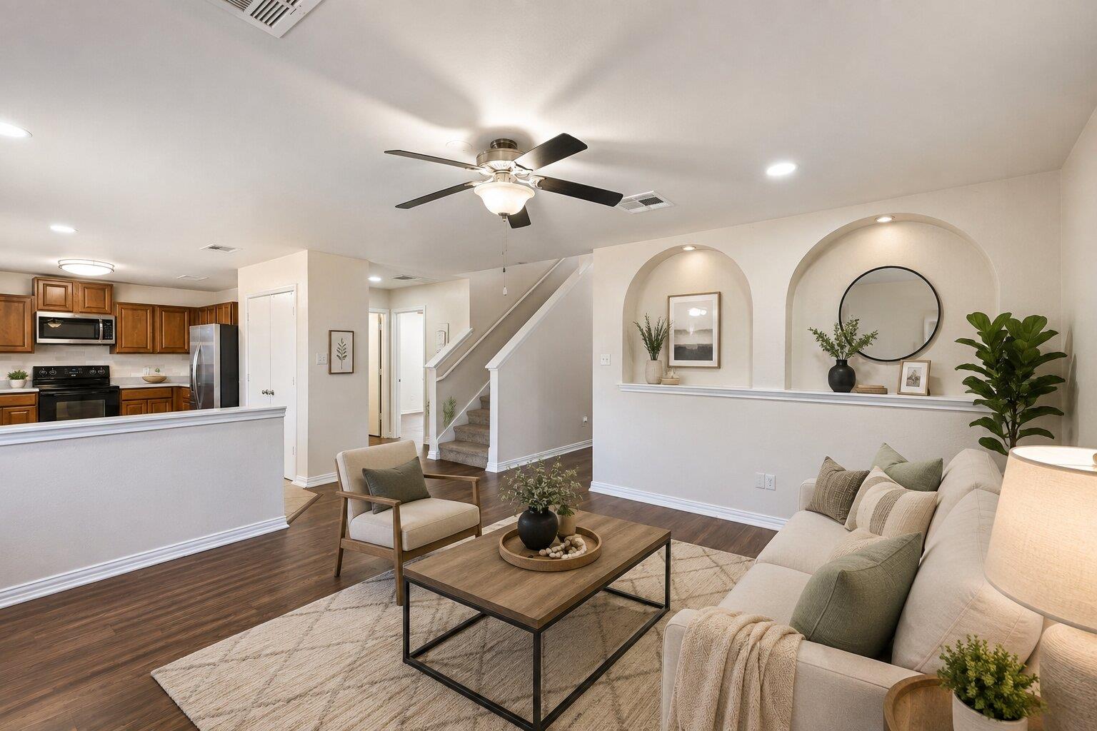 304  Wegstrom St, photo 4