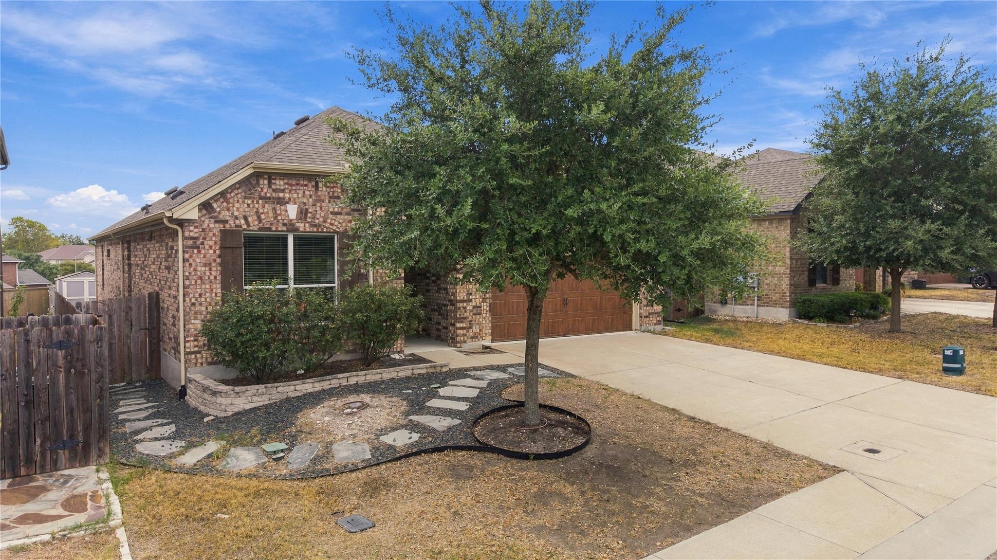 640  Landon Samuel Loop, photo 10