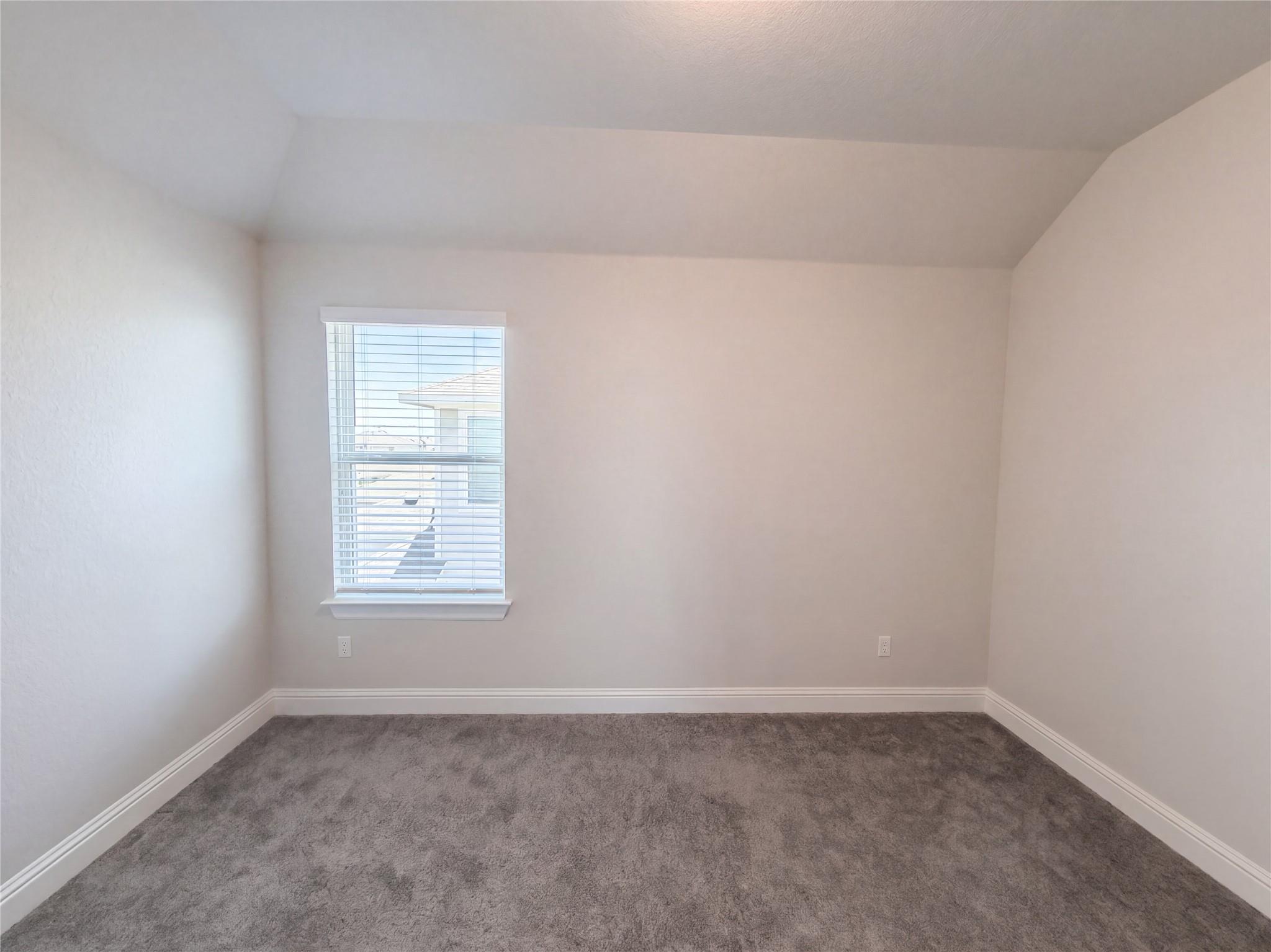 124  Crescent St, photo 8