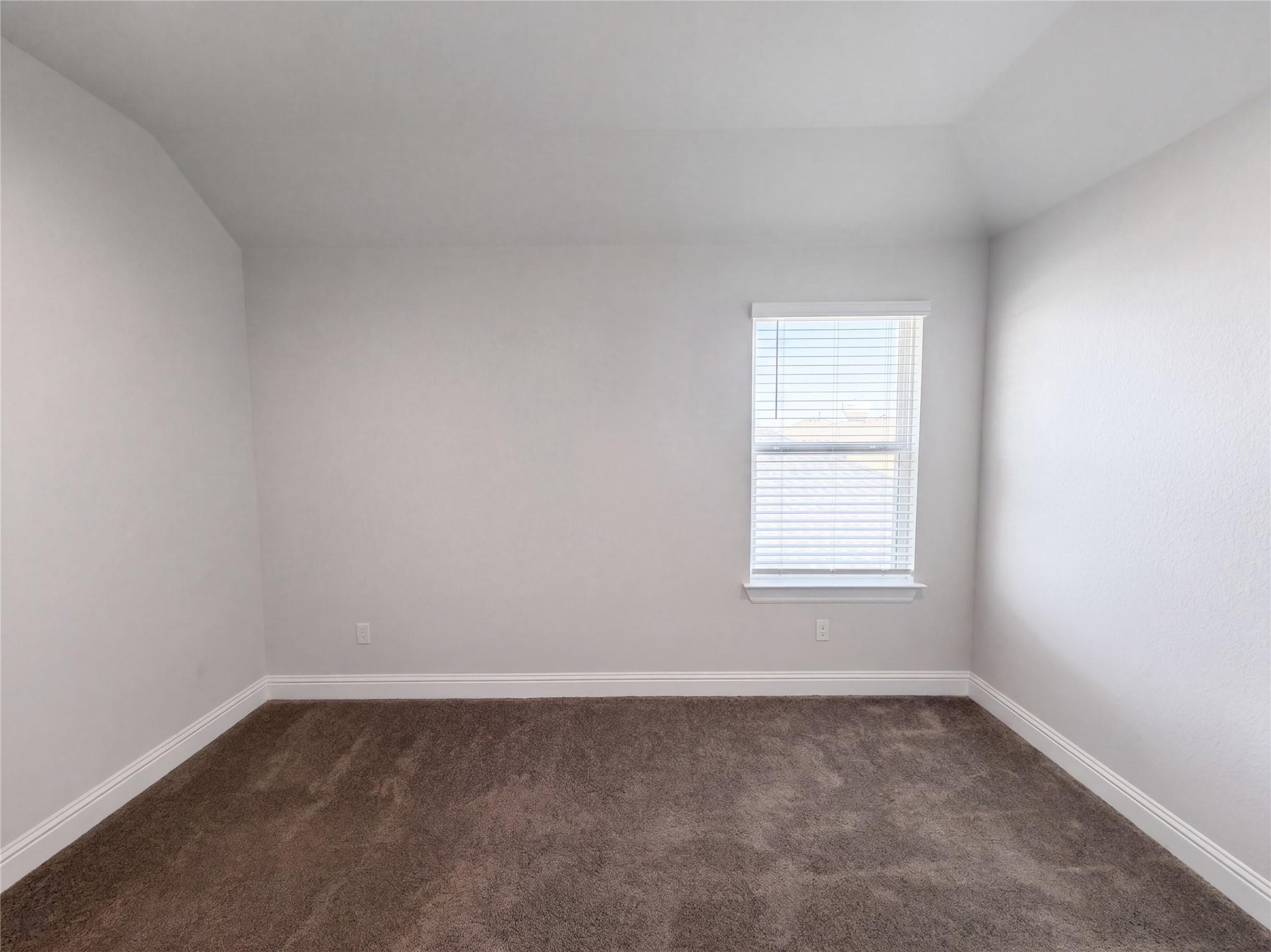 124  Crescent St, photo 9