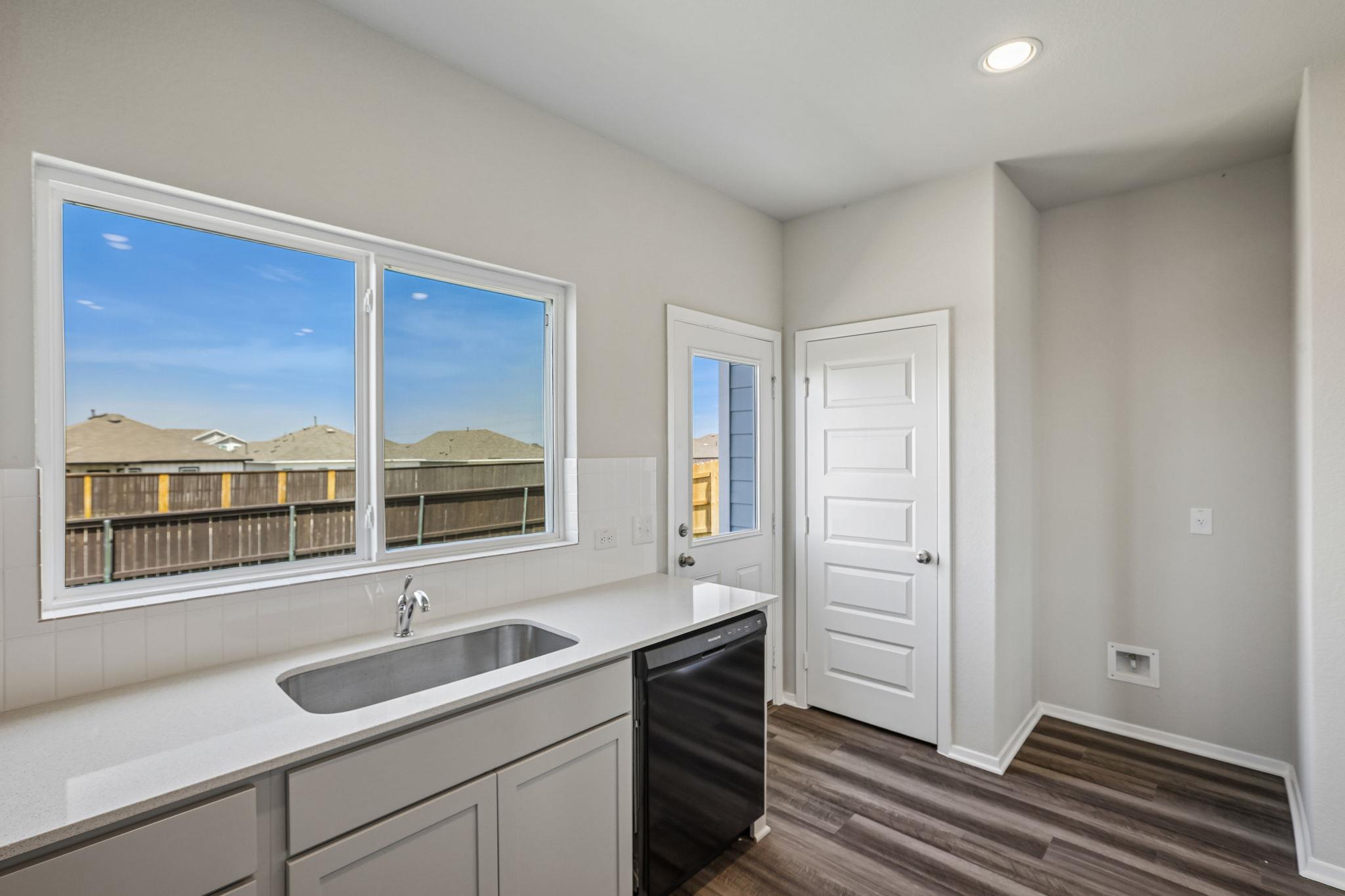 5600  San Pietro Dr, photo 6