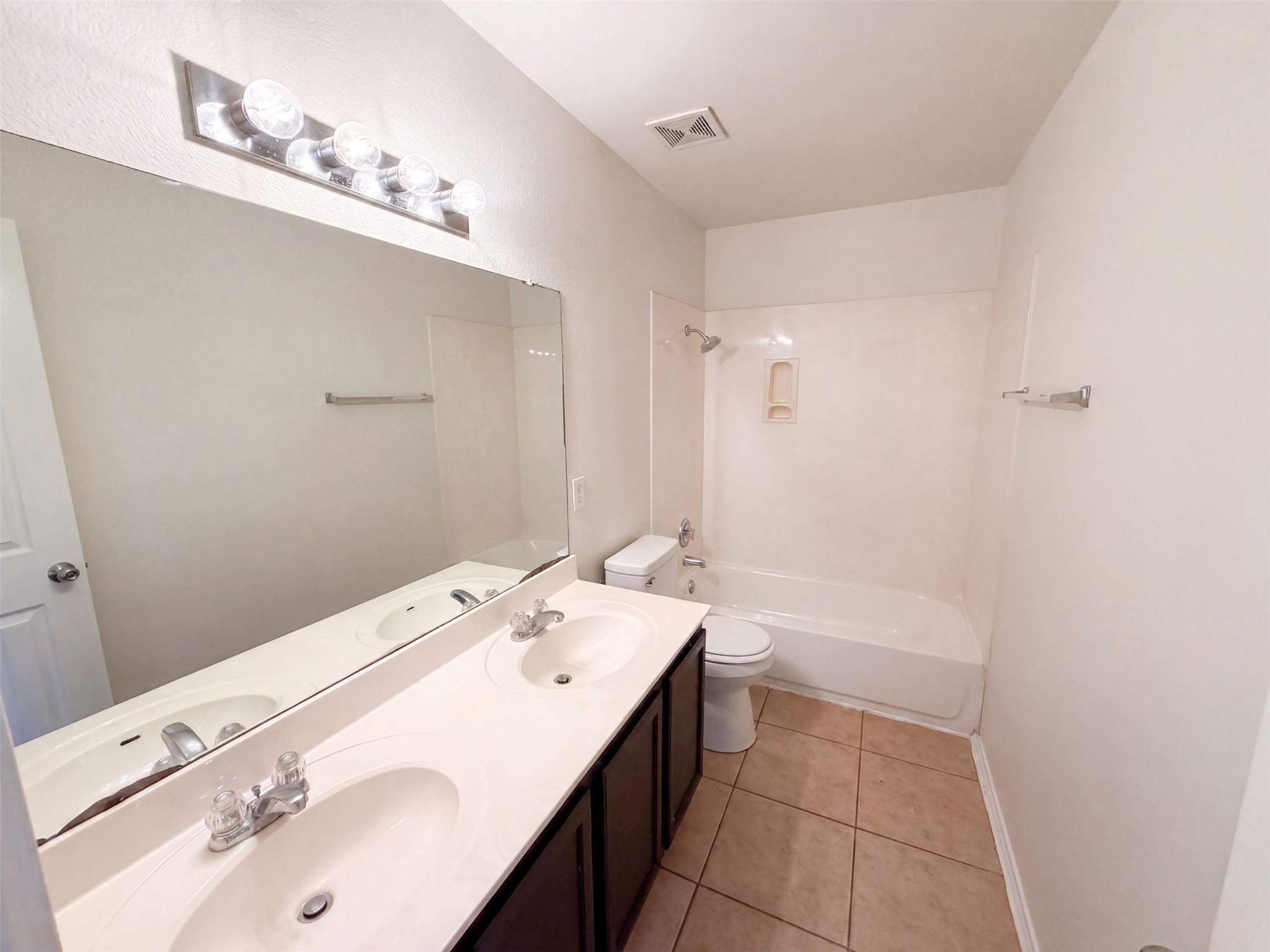 404  Timothy John Dr, photo 12