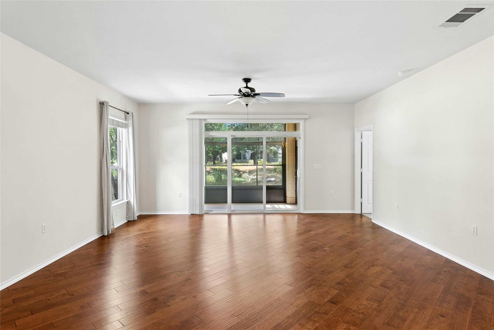 416  Summer Rd, photo 5