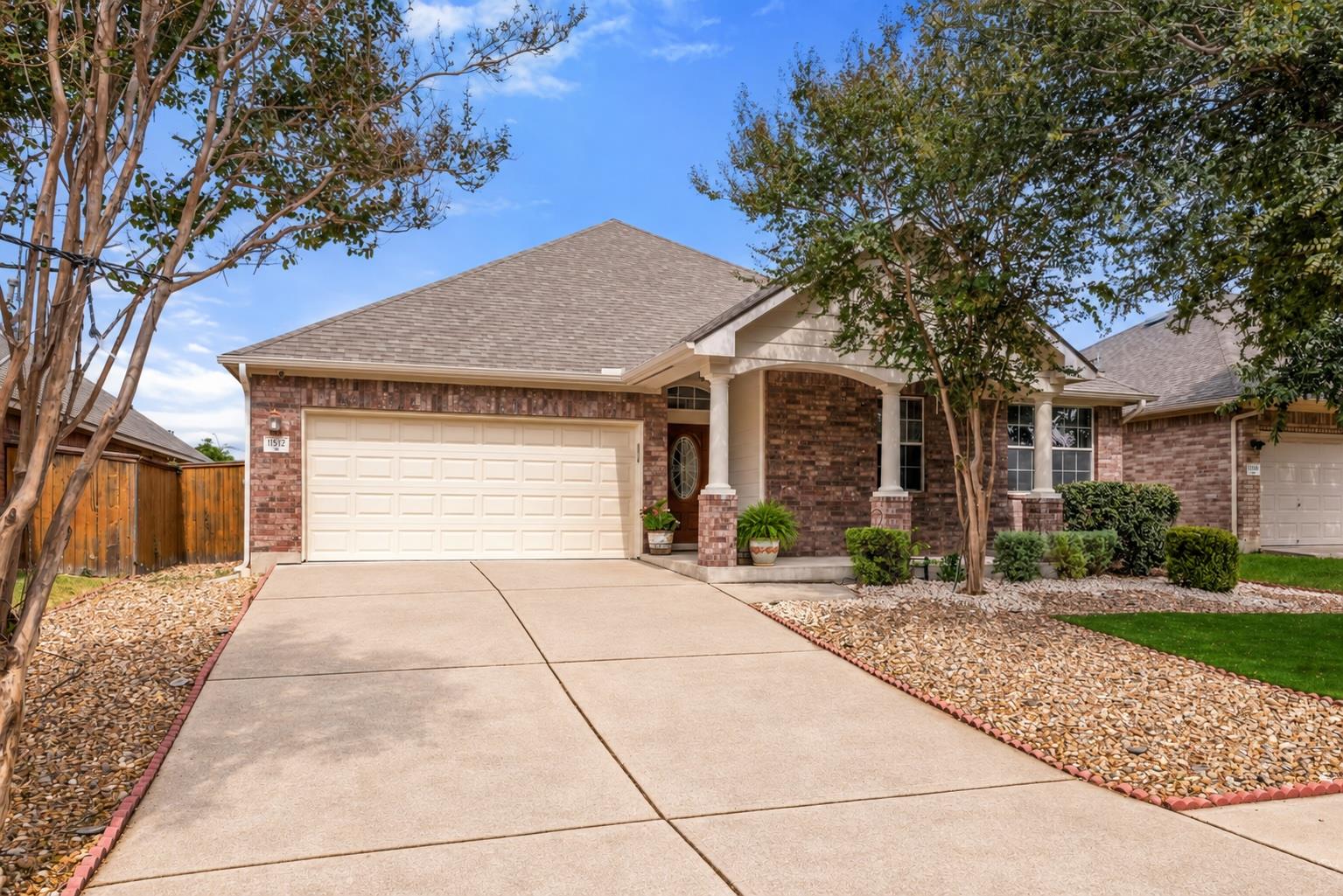 11512  Shadow Creek Dr, photo 2
