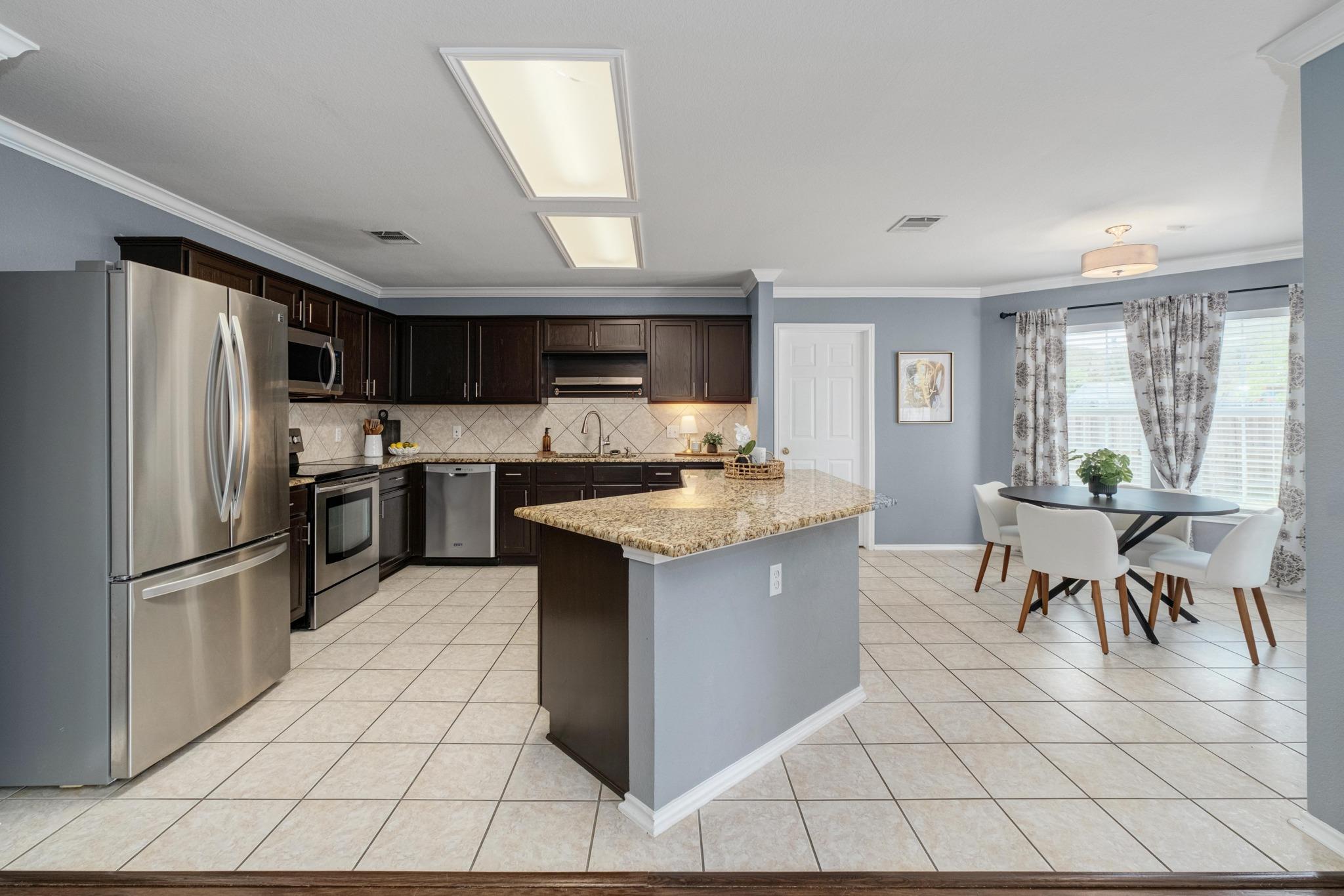 2211  Kimra Ln, photo 9