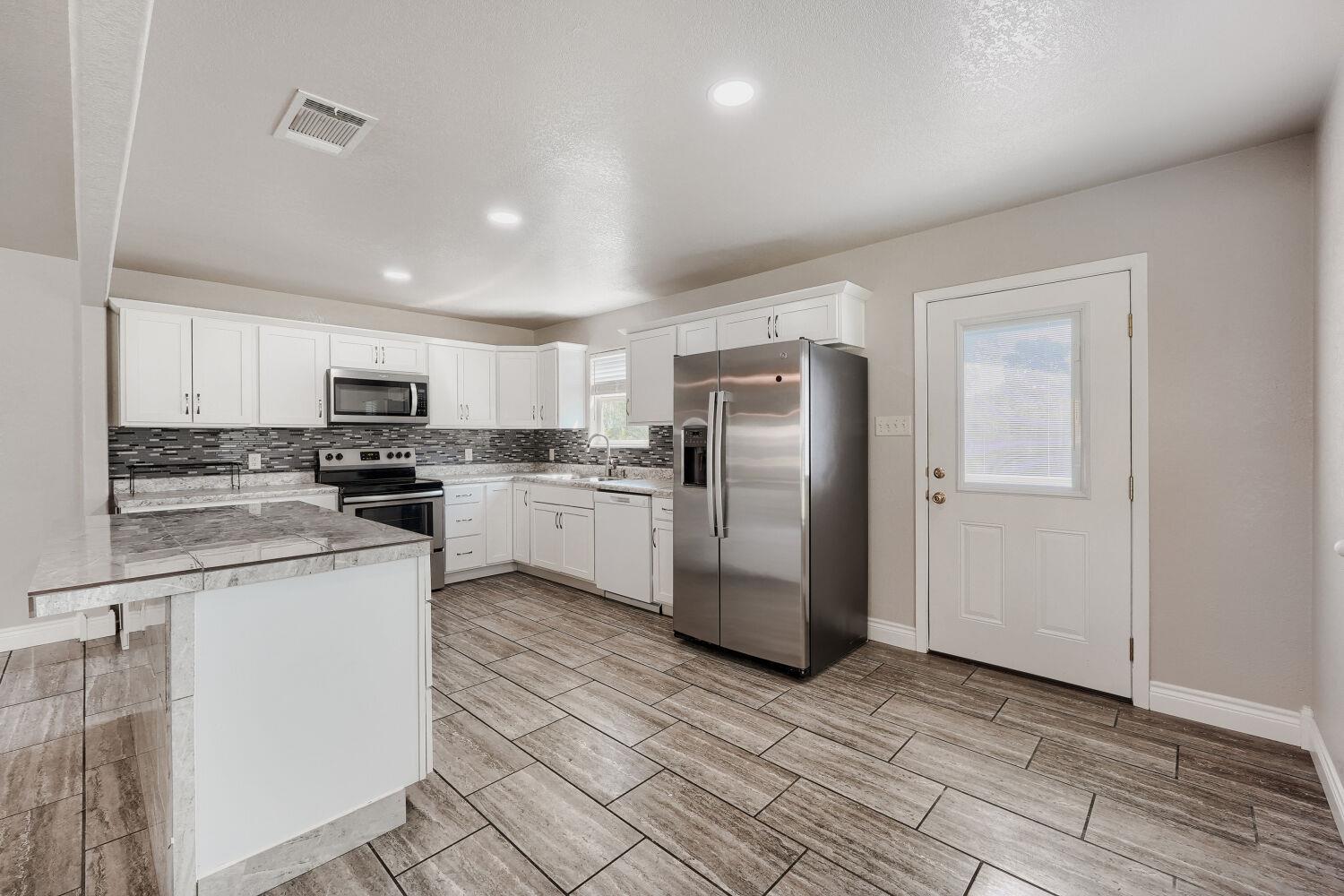 1211  N Bishop St, photo 11