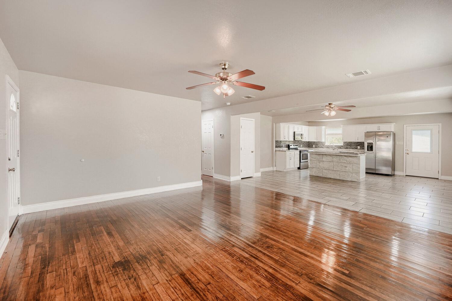 1211  N Bishop St, photo 7