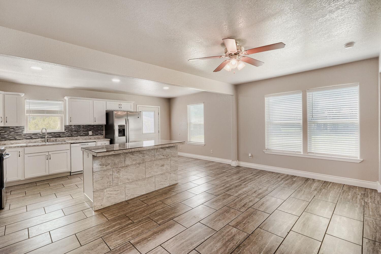 1211  N Bishop St, photo 9