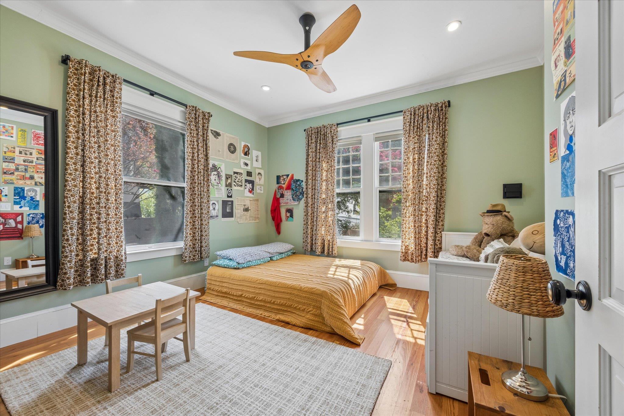 806  Blanco St, photo 12