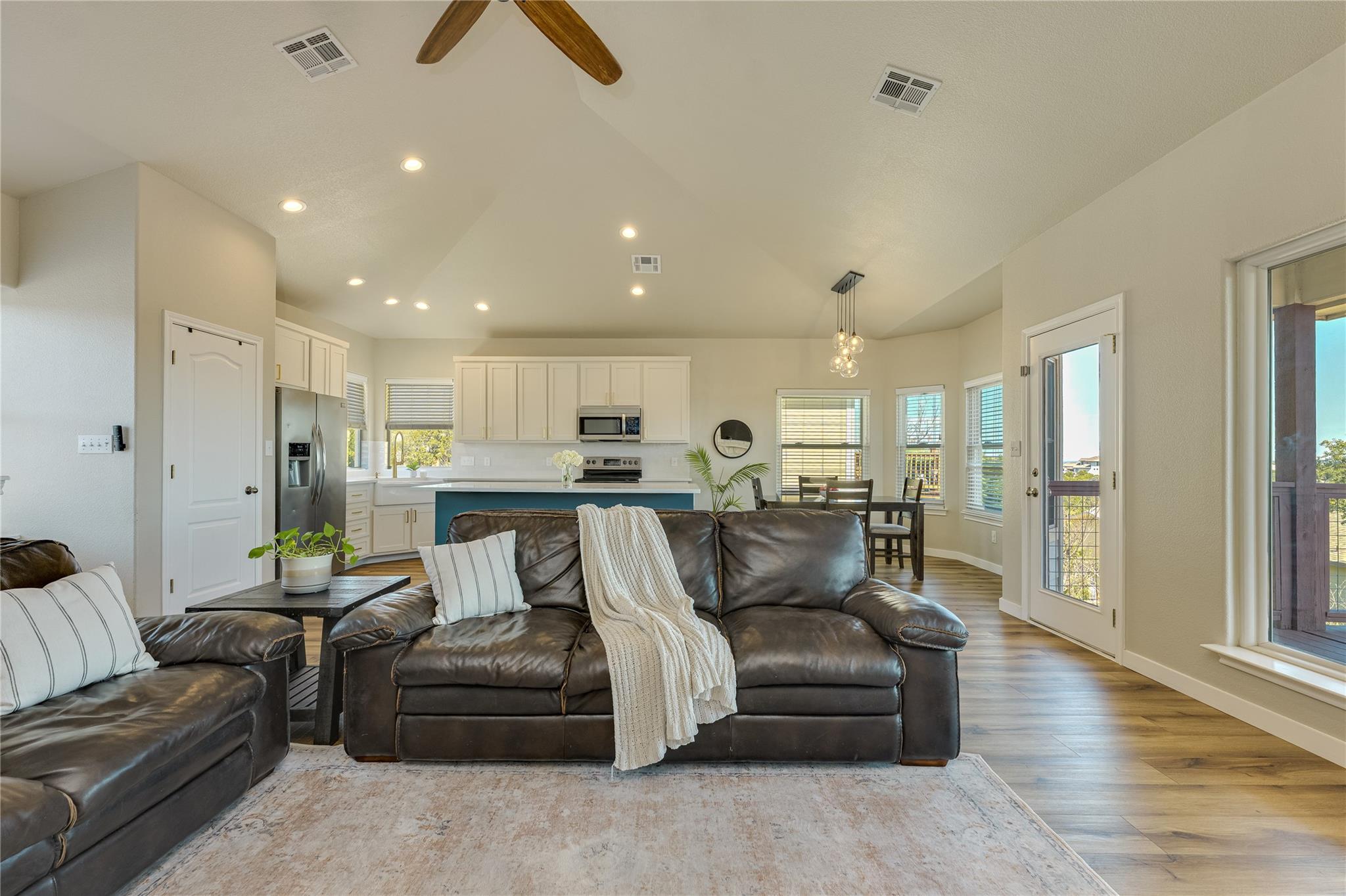 330  Southwind Rd, photo 10