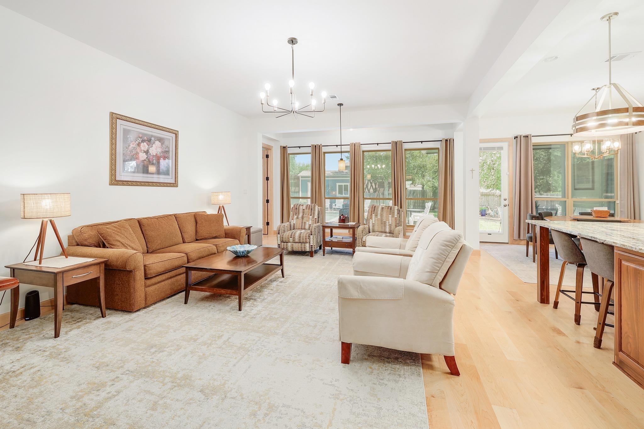 208  Escarpment Way, photo 11
