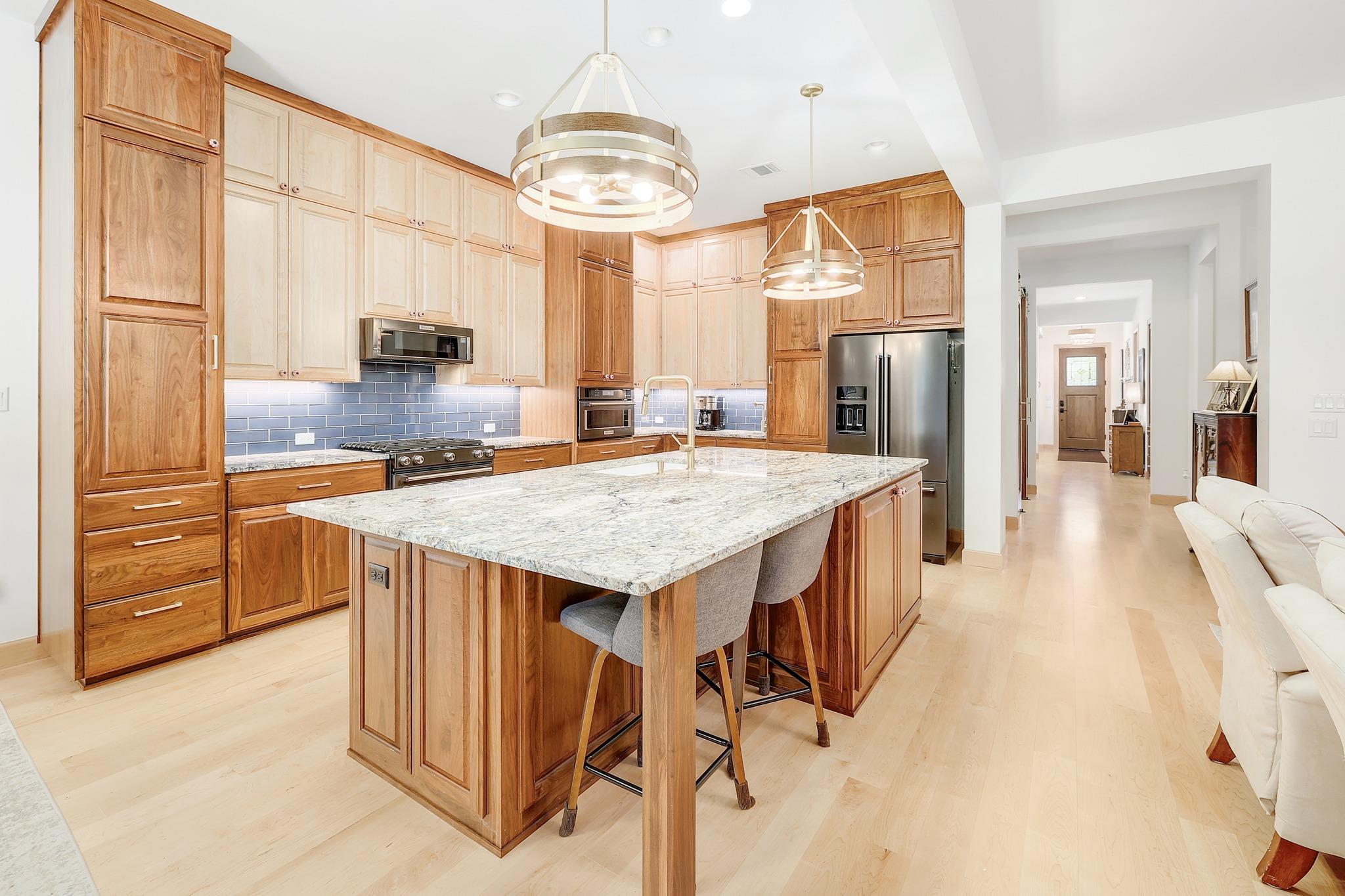 208  Escarpment Way, photo 8
