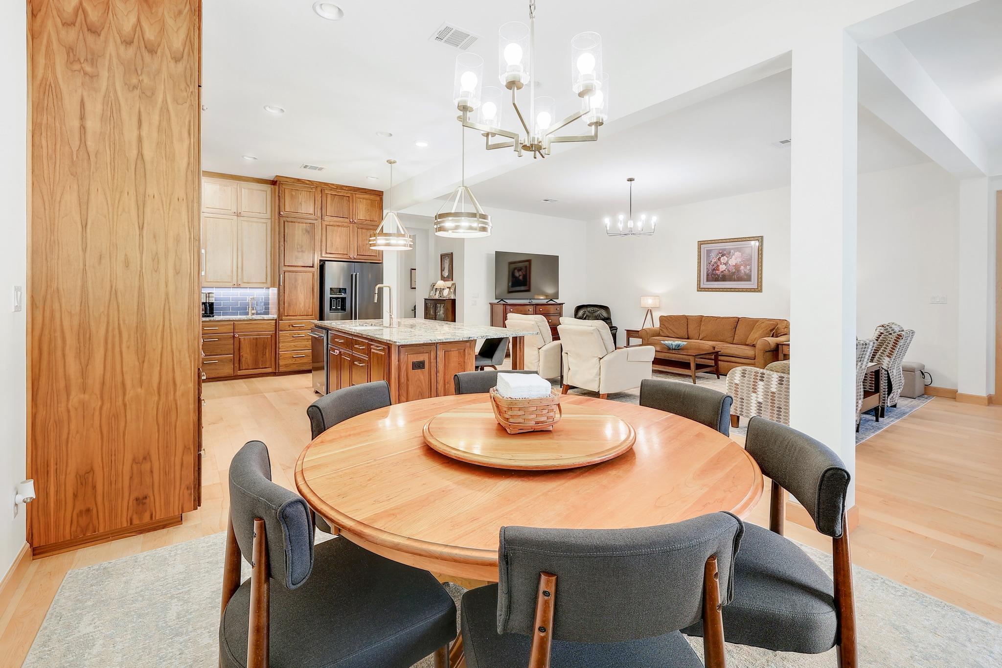 208  Escarpment Way, photo 10