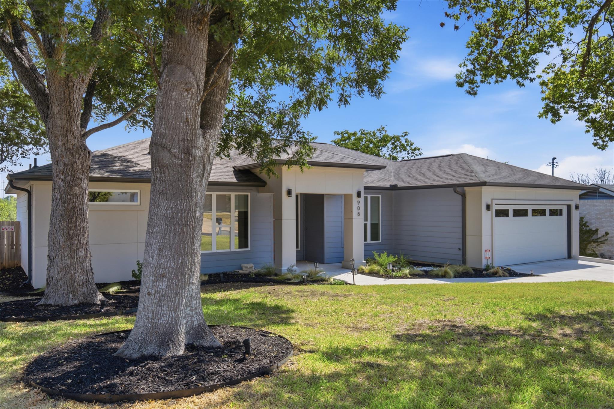 908  Rocky Spring Rd, photo 2