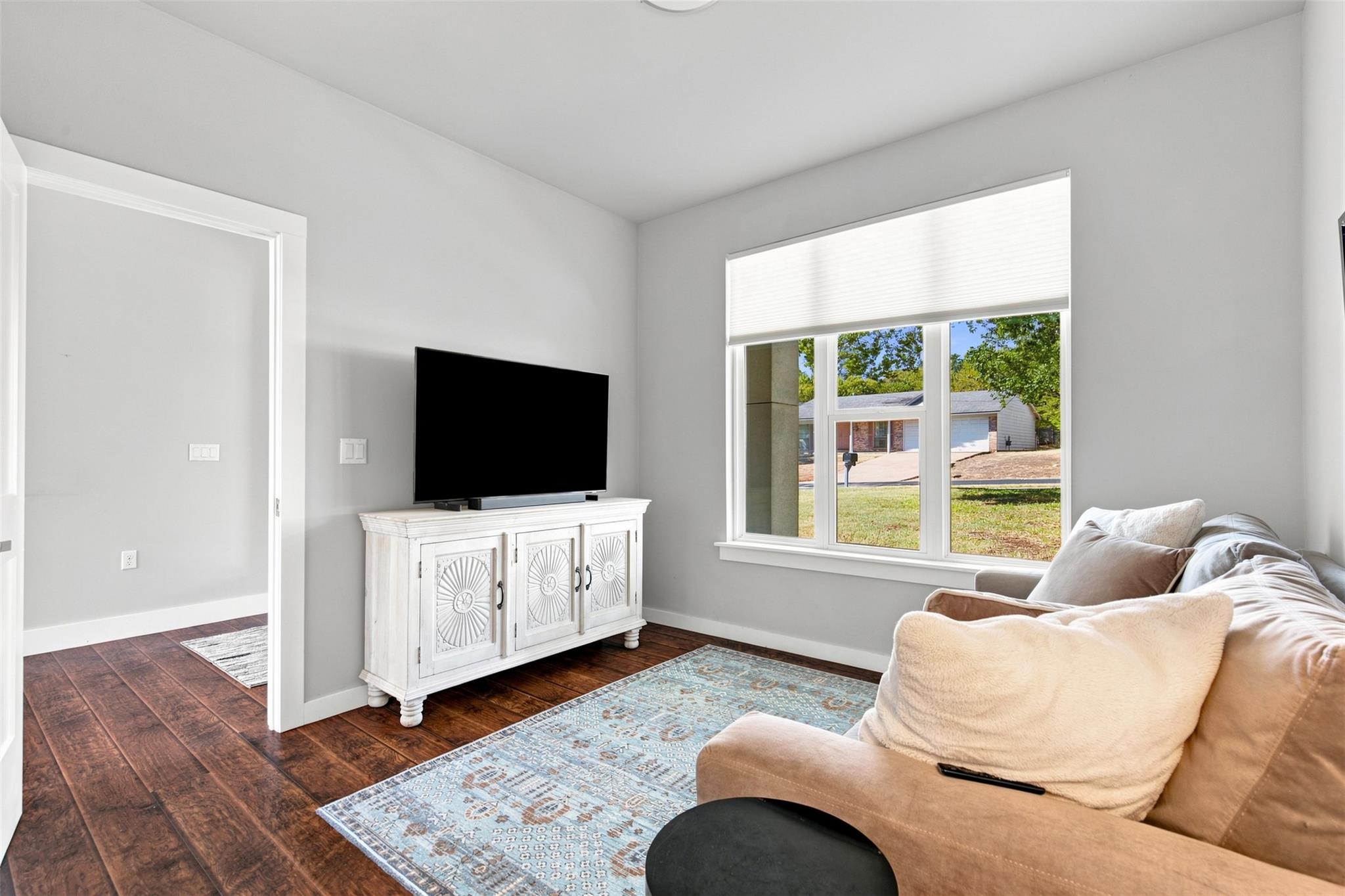 908  Rocky Spring Rd, photo 7