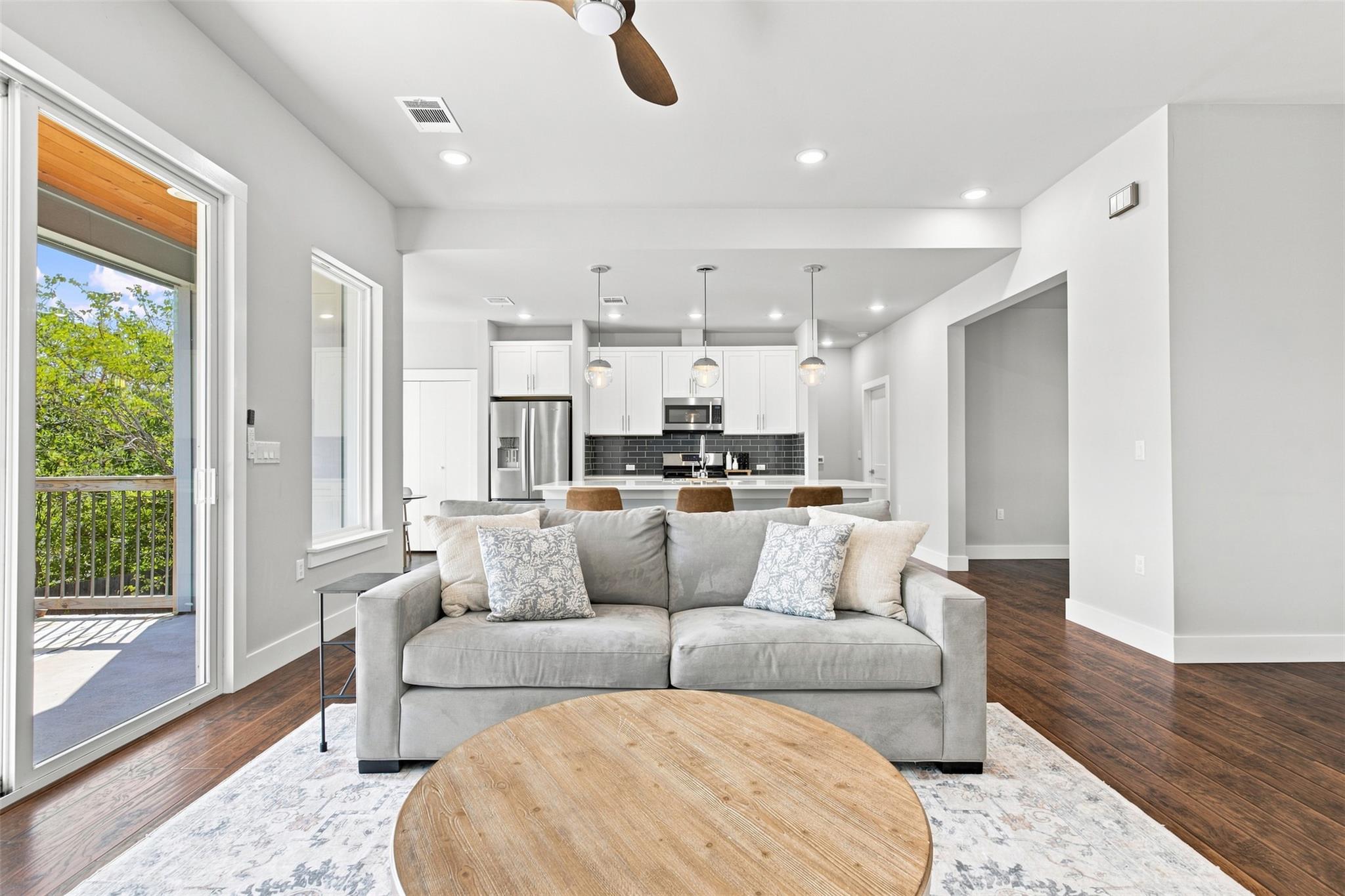 908  Rocky Spring Rd, photo 9