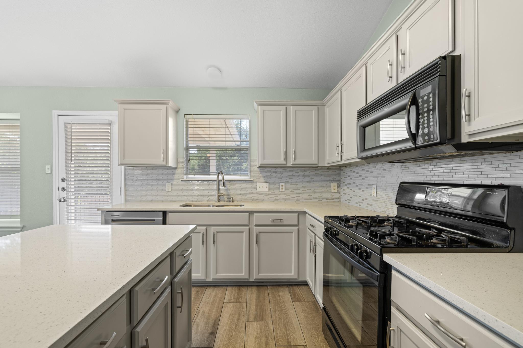 3233  Winding River Trl, photo 2