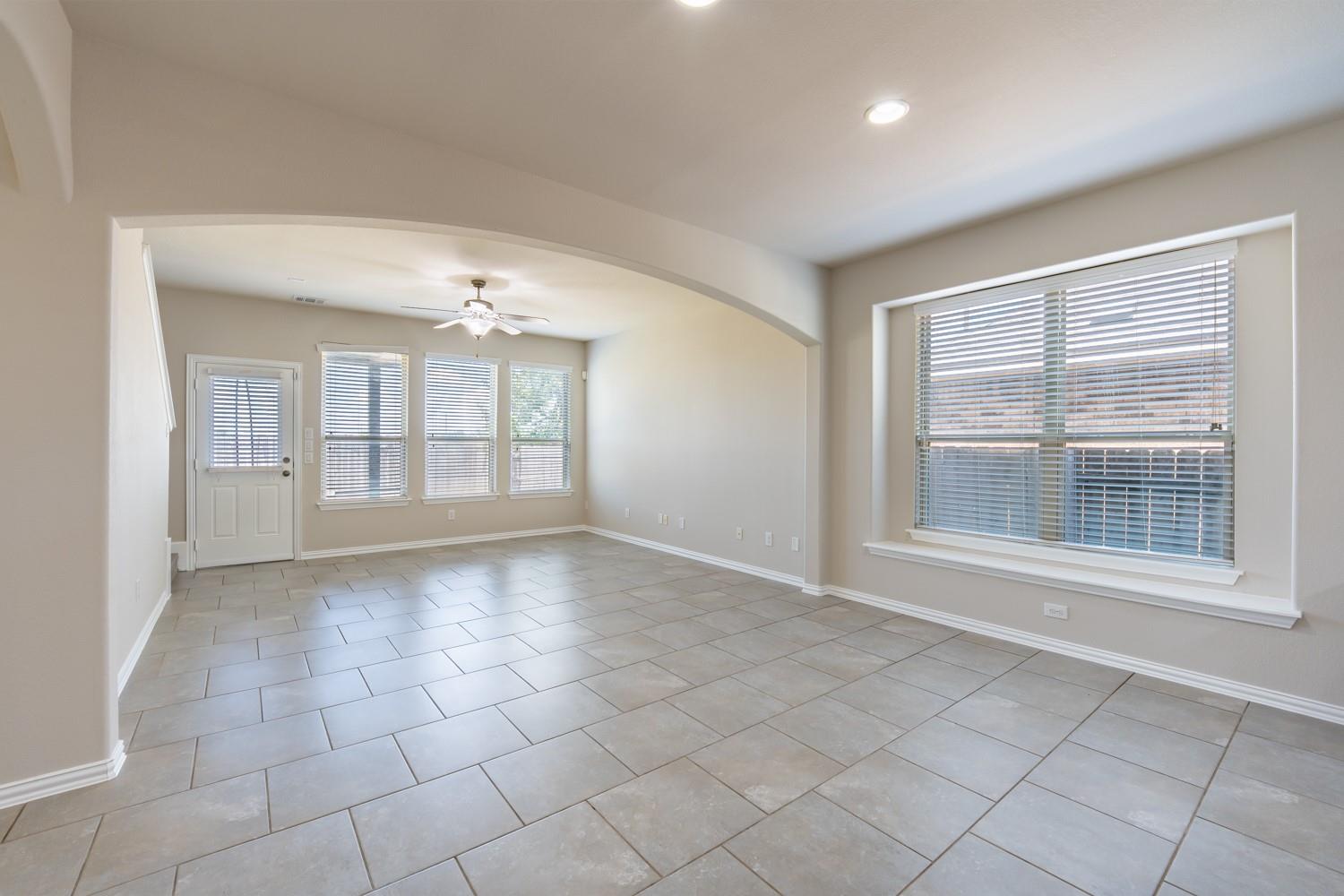 2604  Auburn Chestnut Ln, photo 5