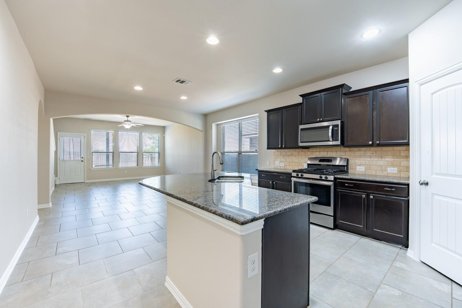 2604  Auburn Chestnut Ln, photo 6