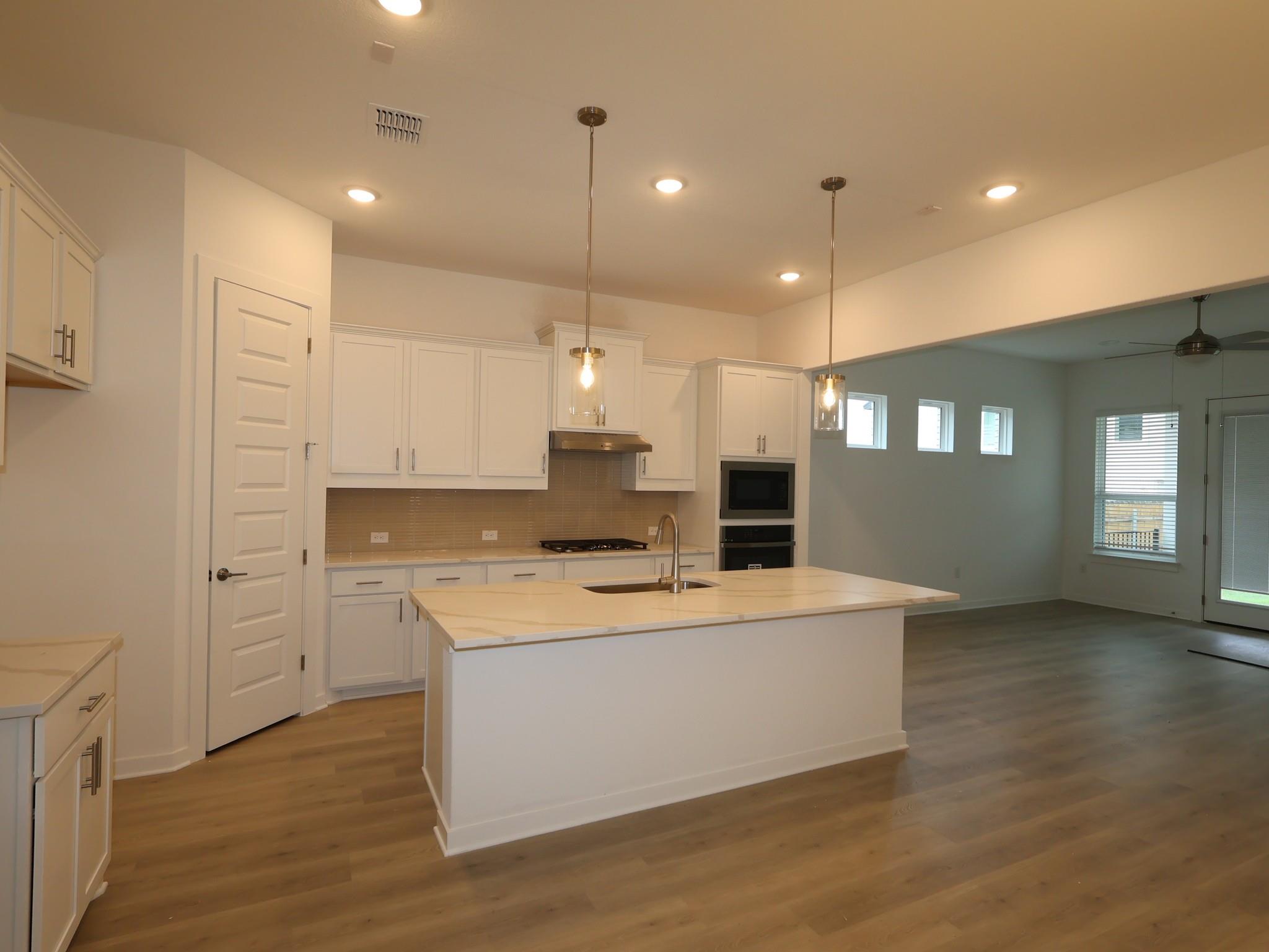 804  Corvallis Dr, photo 6