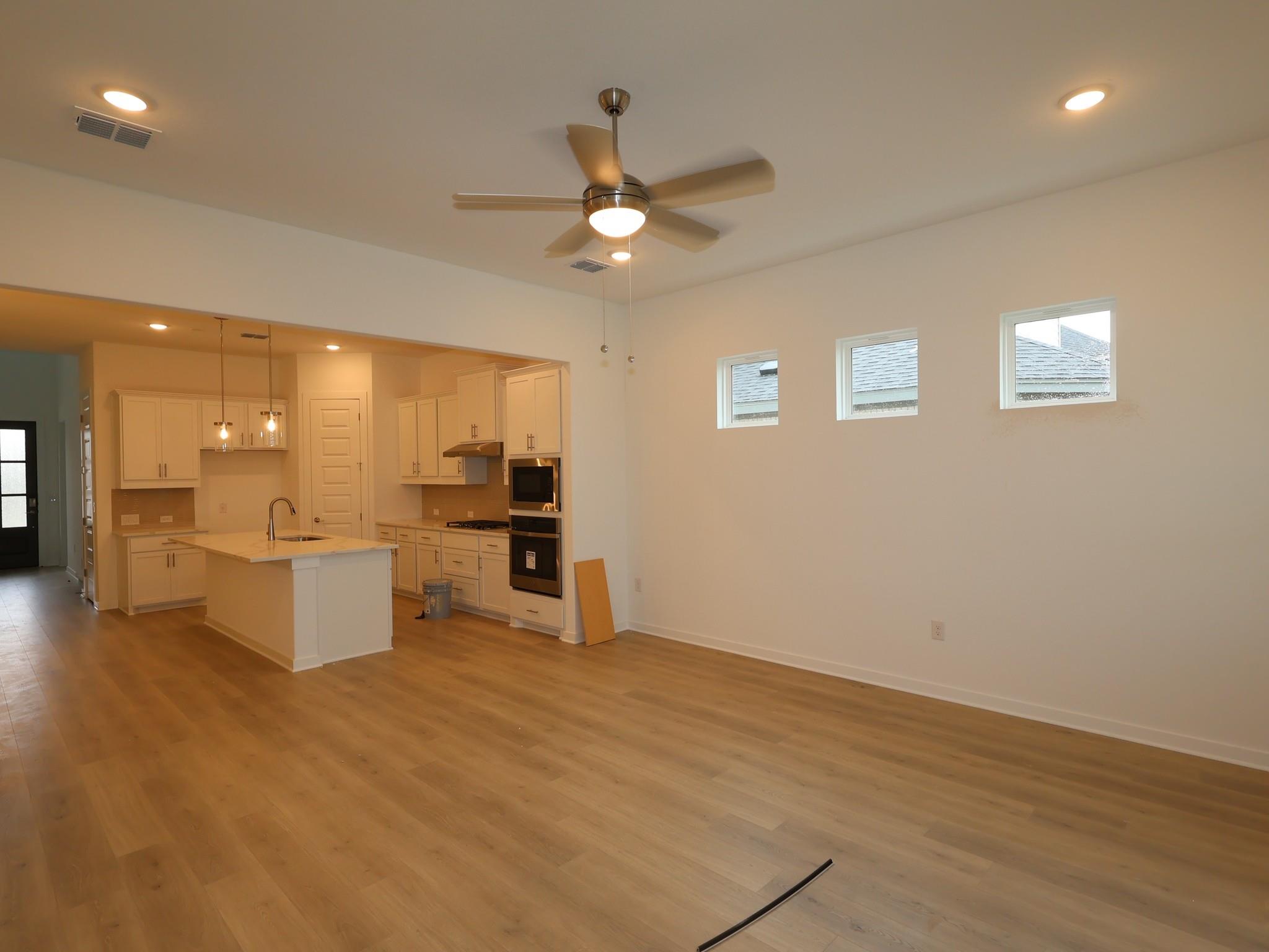 804  Corvallis Dr, photo 9