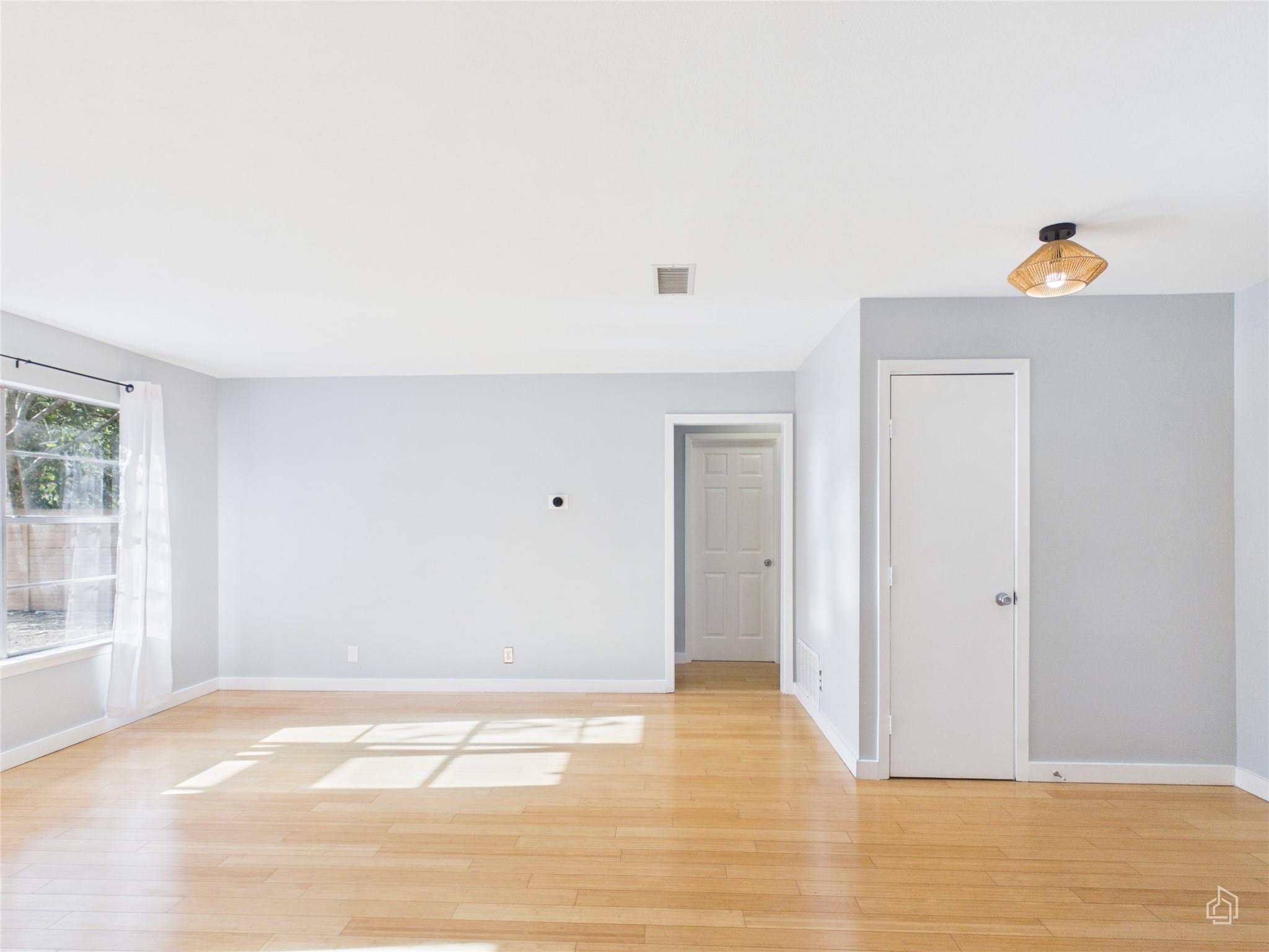 4907  Manchester Cir, photo 2
