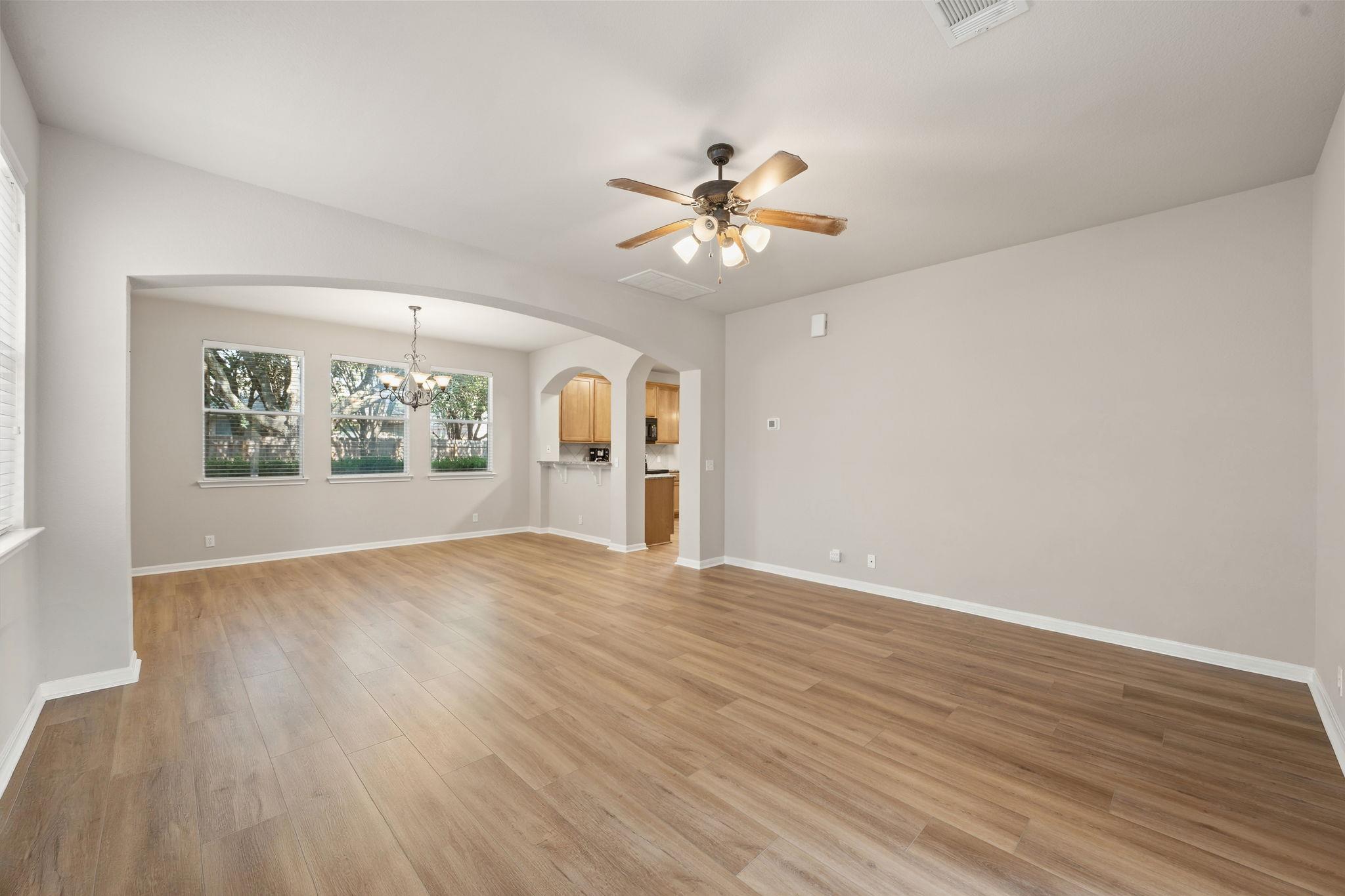 19104  Leigh Ln, photo 3