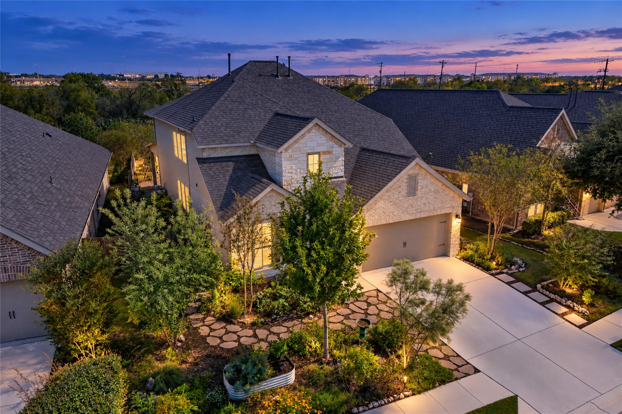 317  Lacey Oak Loop, photo 3