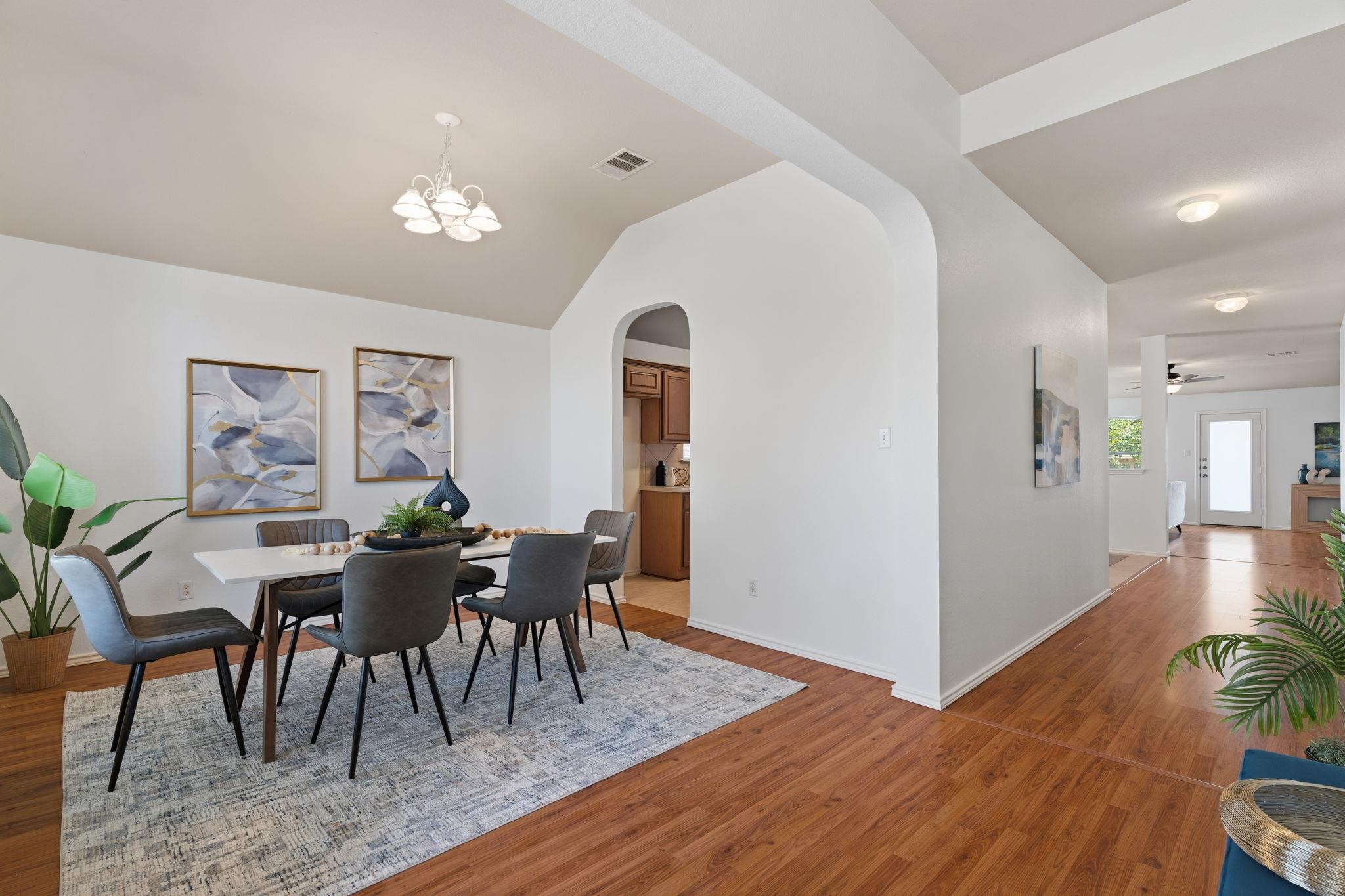 2548  Pearson Way, photo 3