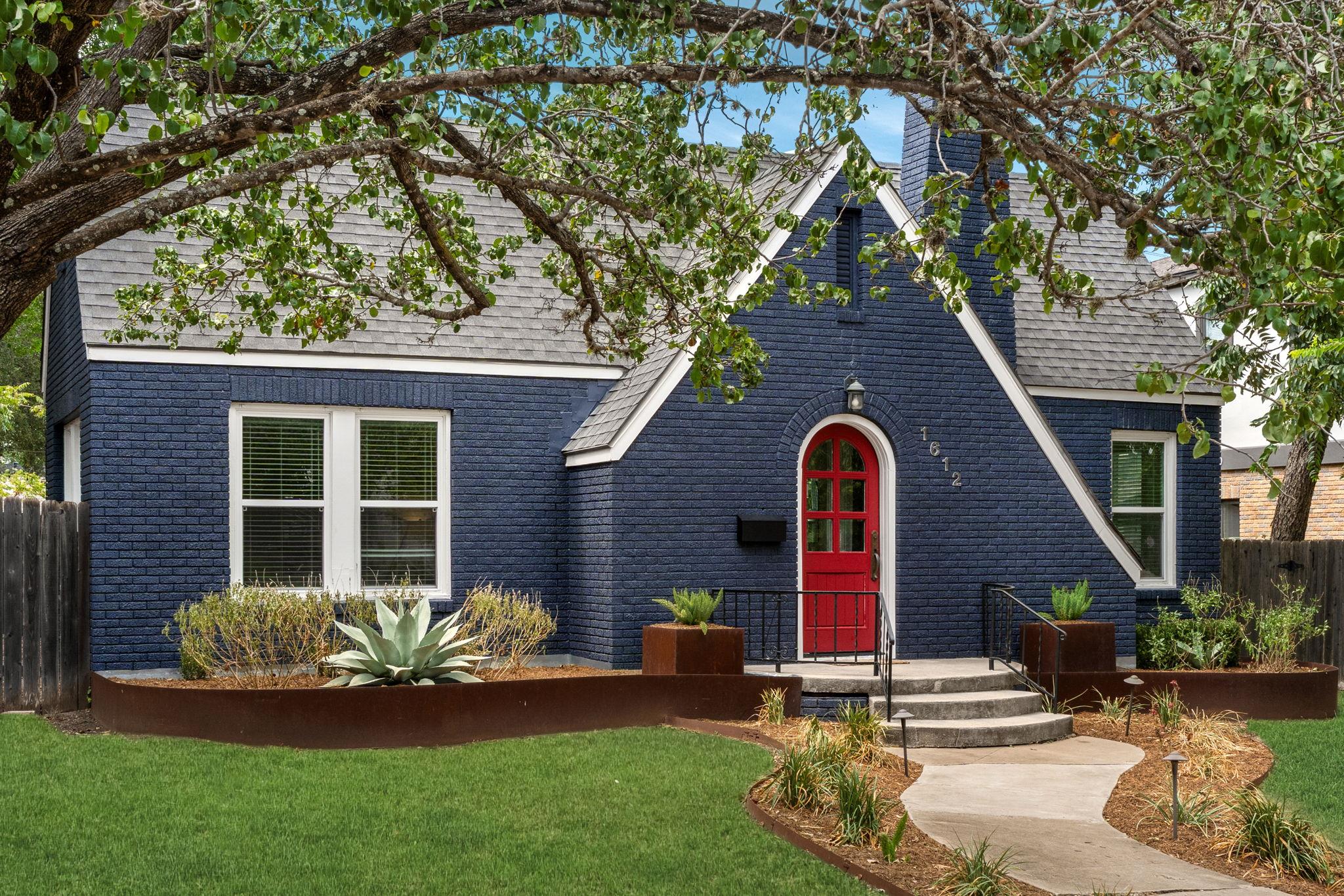 1612  Travis Heights Blvd, photo 2